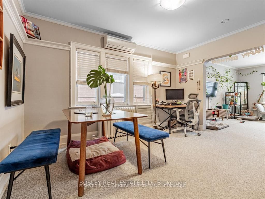 139 Manor Road Unit Main photo 10