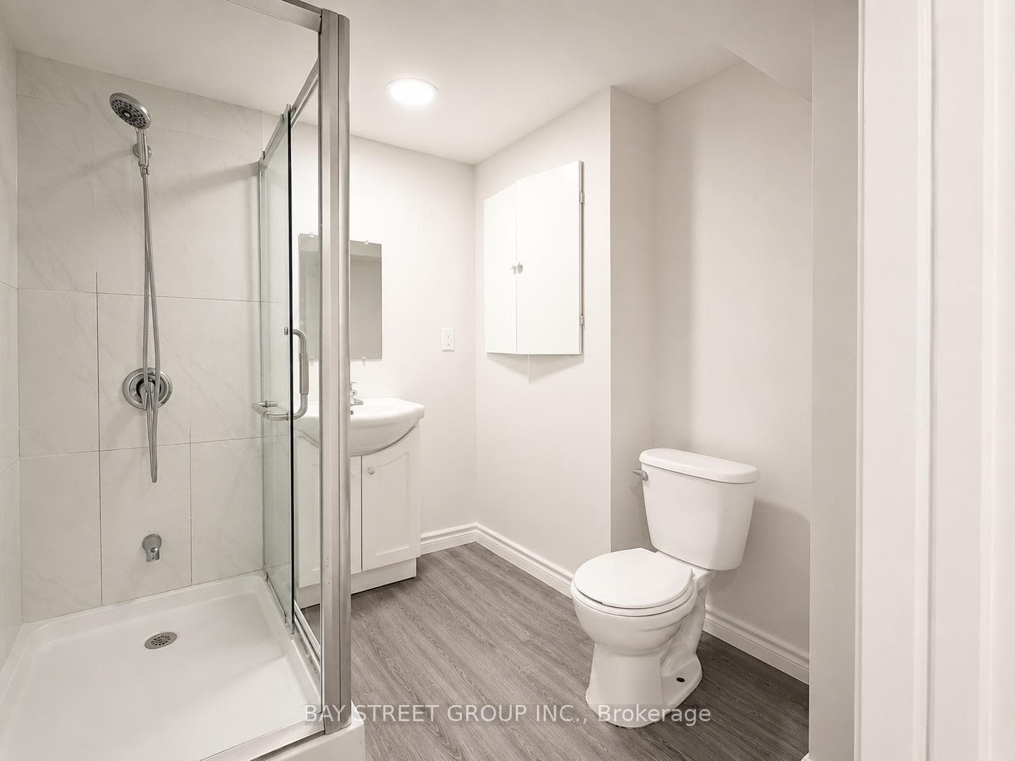 82 Radwell Crescent photo 30