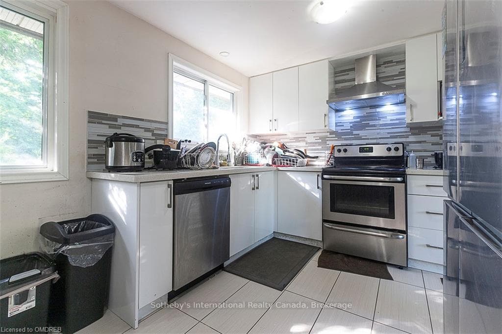 579 KORTRIGHT Road photo 9