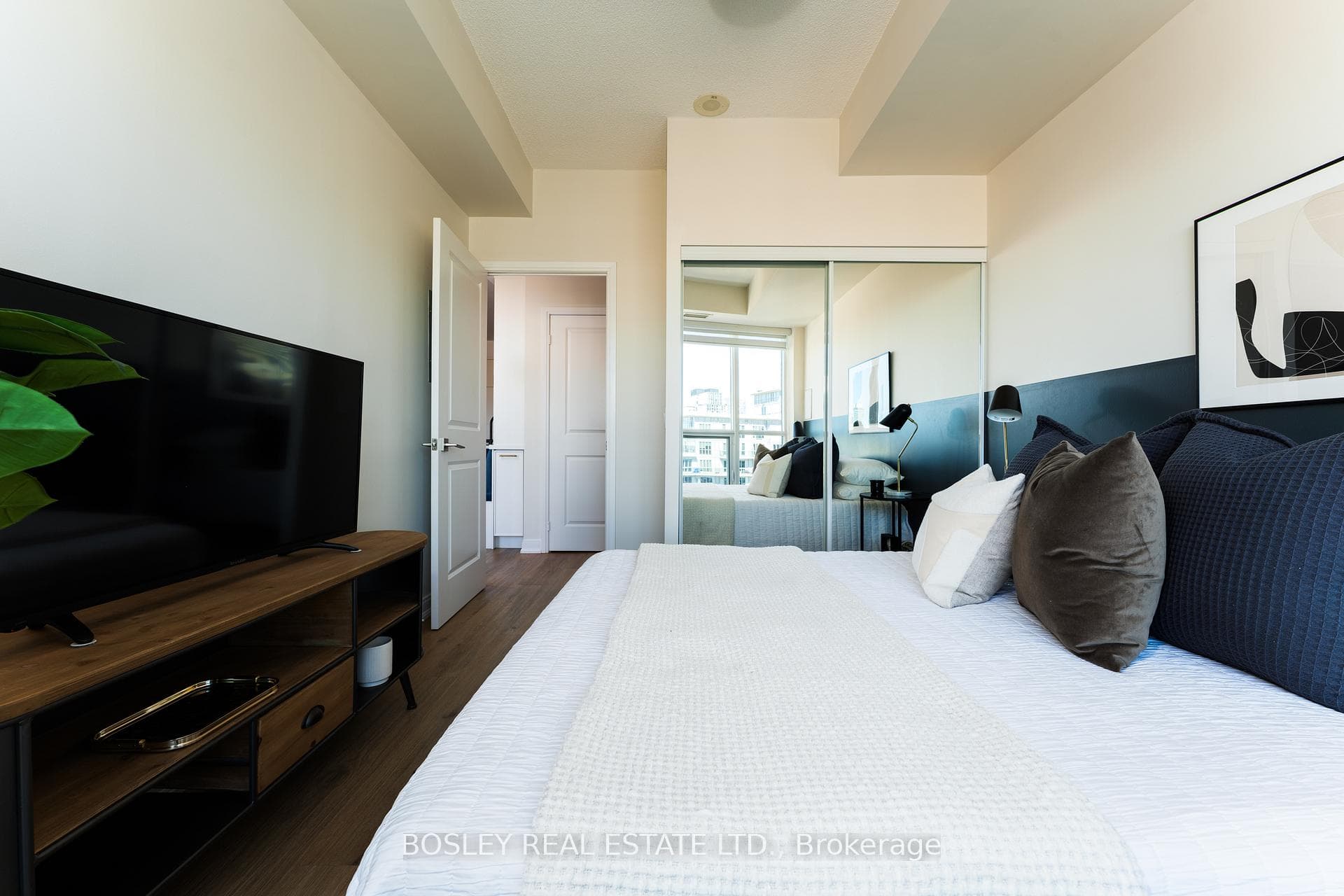 38 The Esplanade N/A Unit 1108 photo 19