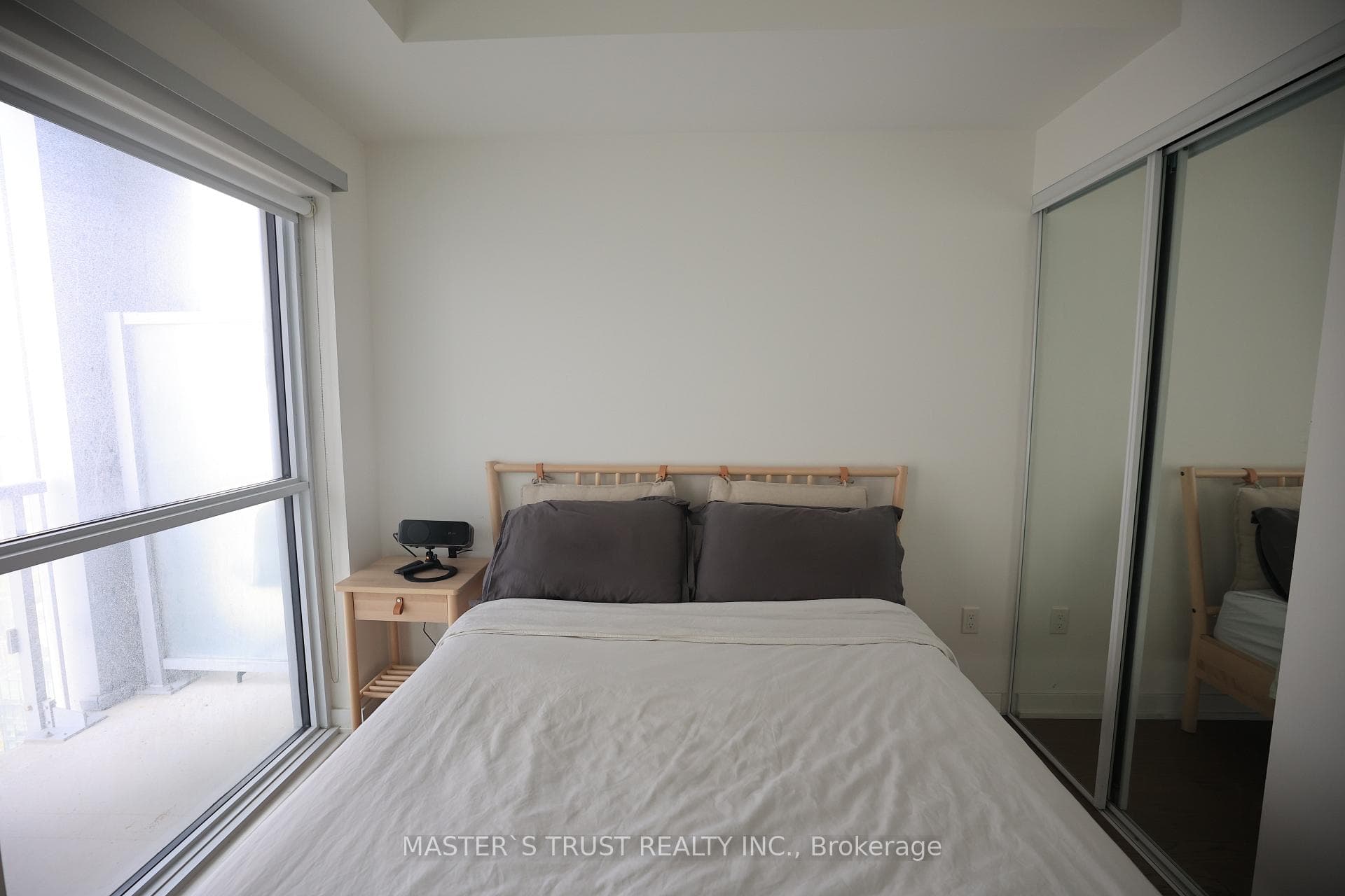 1 Yorkville Avenue Unit 4303 photo 7