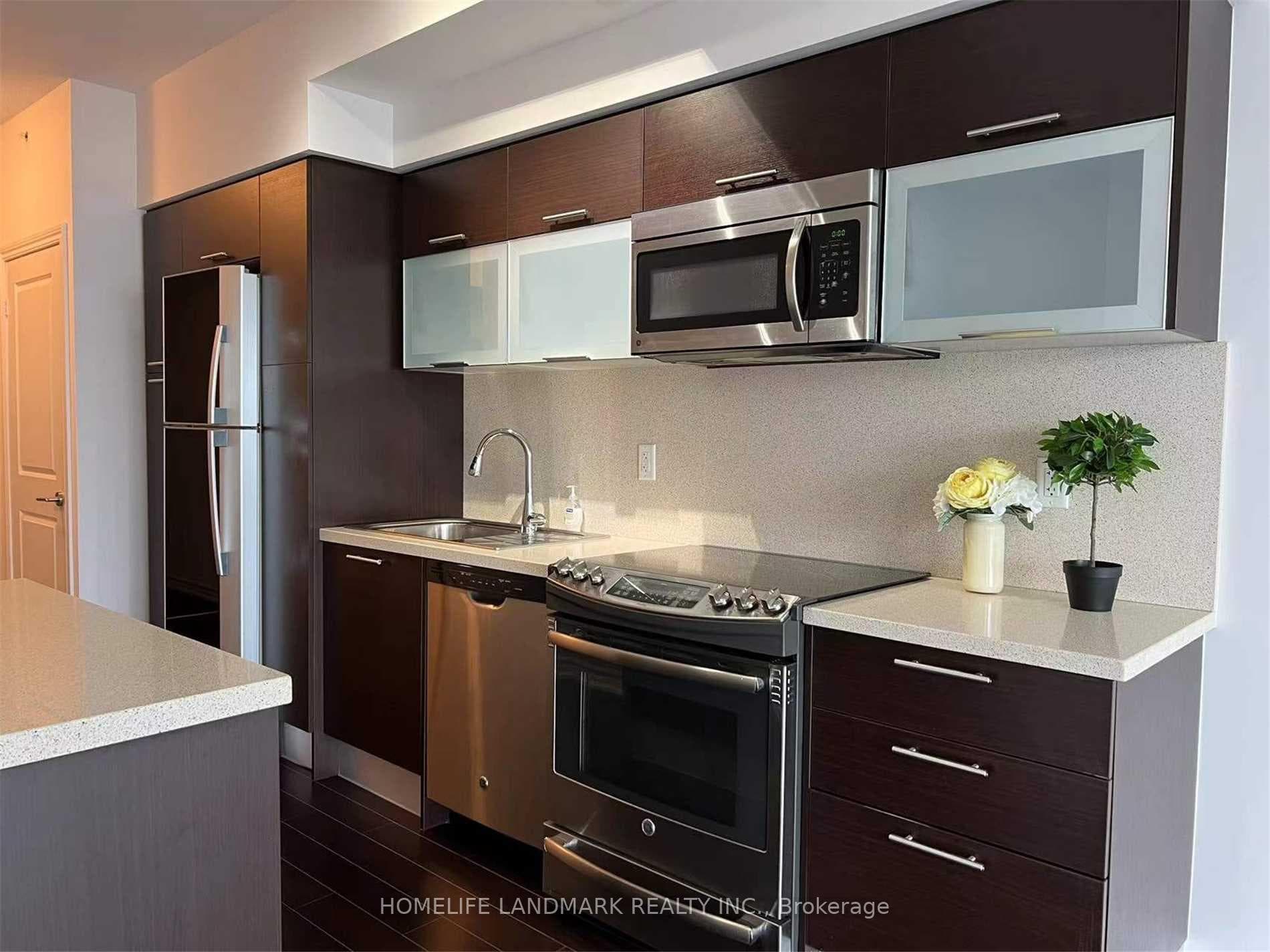 386 Yonge Street Unit 2901 photo 6