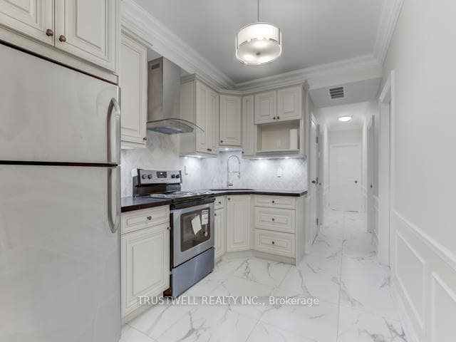 142 Borden Street Unit Ground photo 5