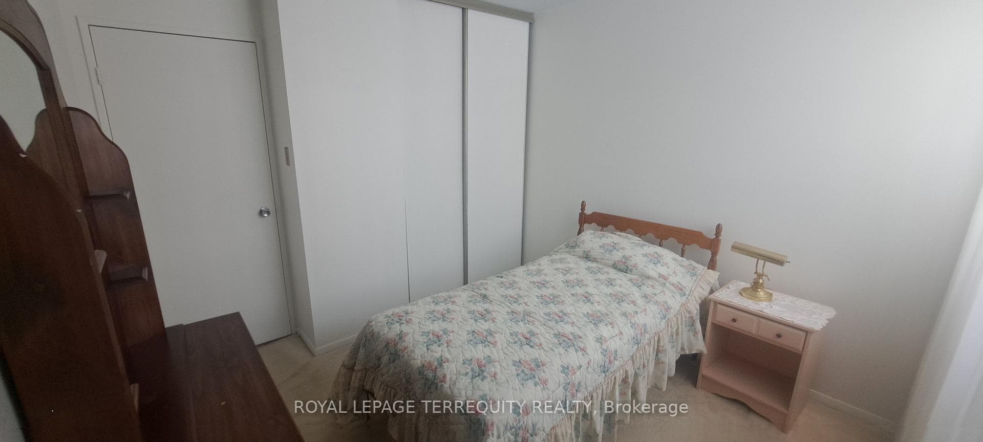 10 Sunrise Avenue Unit 114 photo 11