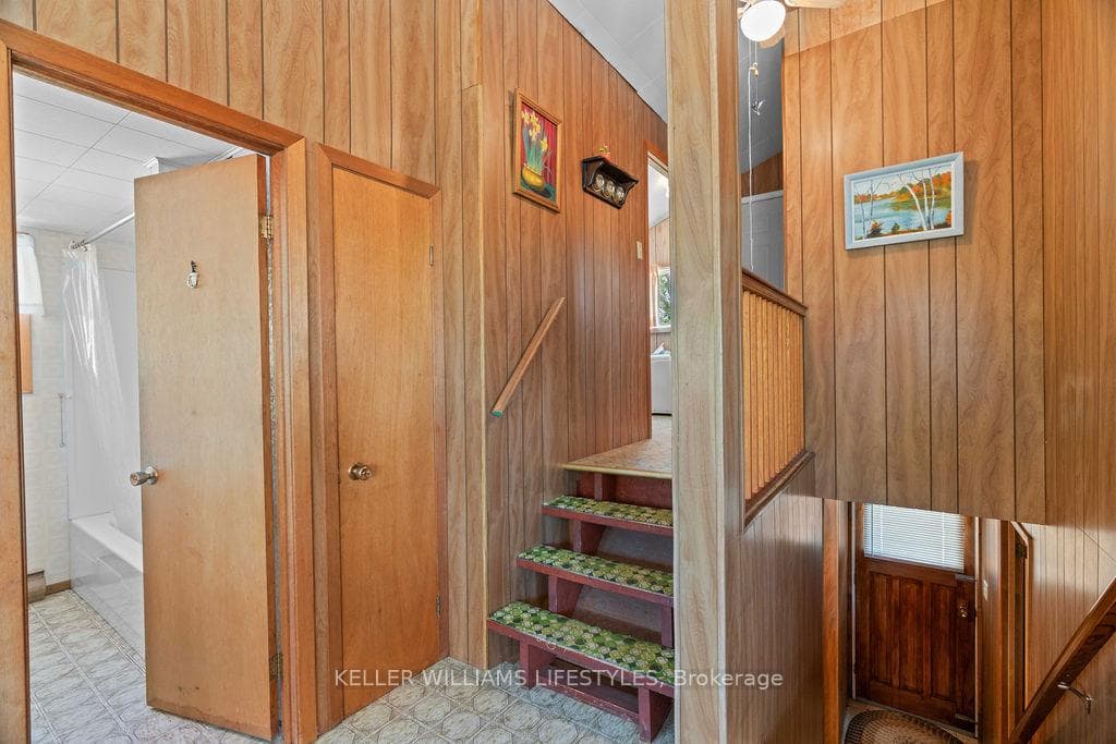 7403 SANDERSON Road photo 16