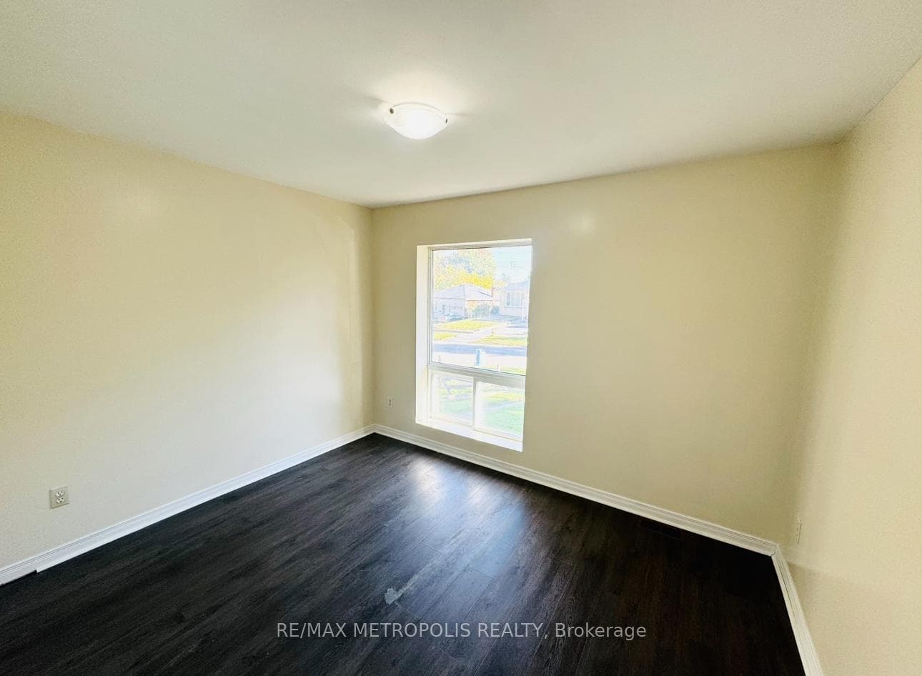 66 Hollyhedge Drive Unit MAIN photo 23