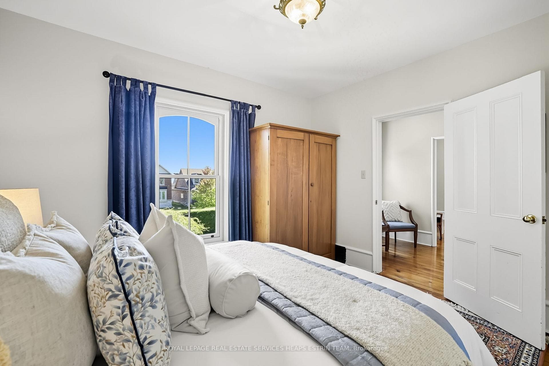 332 Ridout Street photo 30