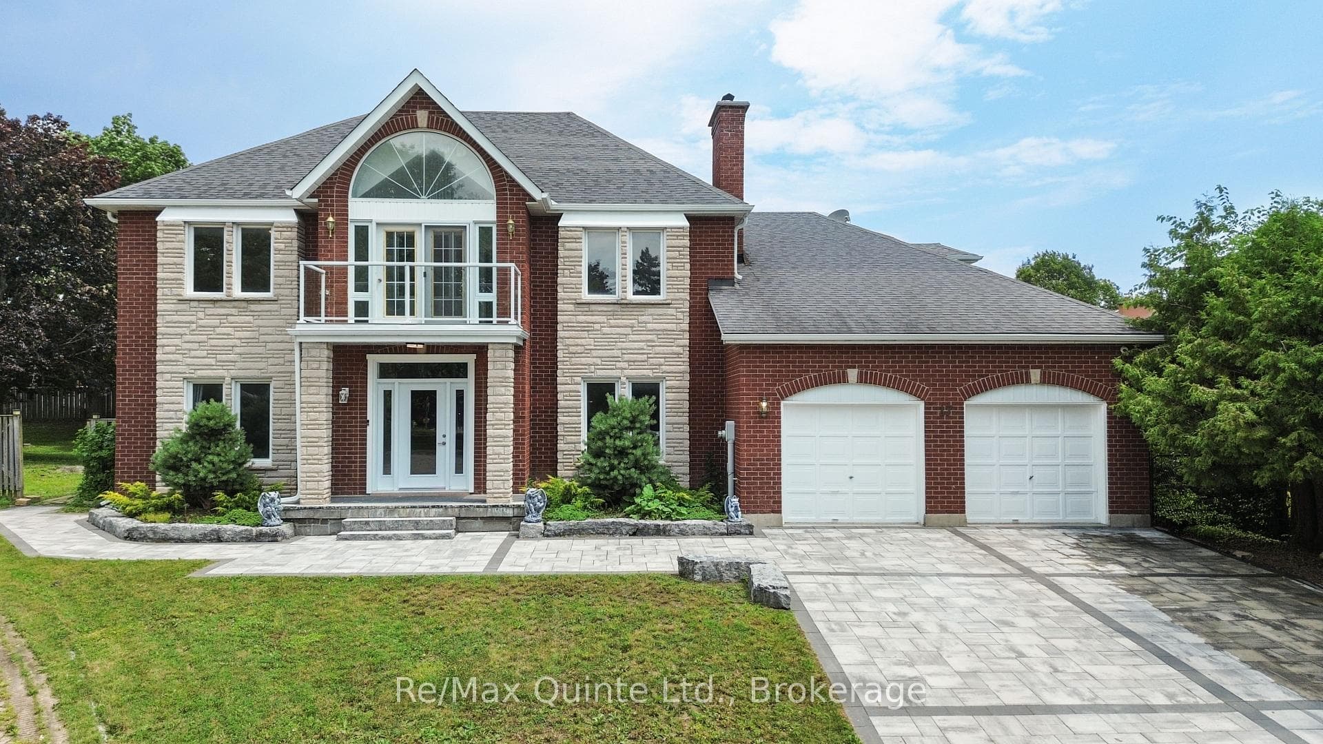 17 Applewood Court photo 1