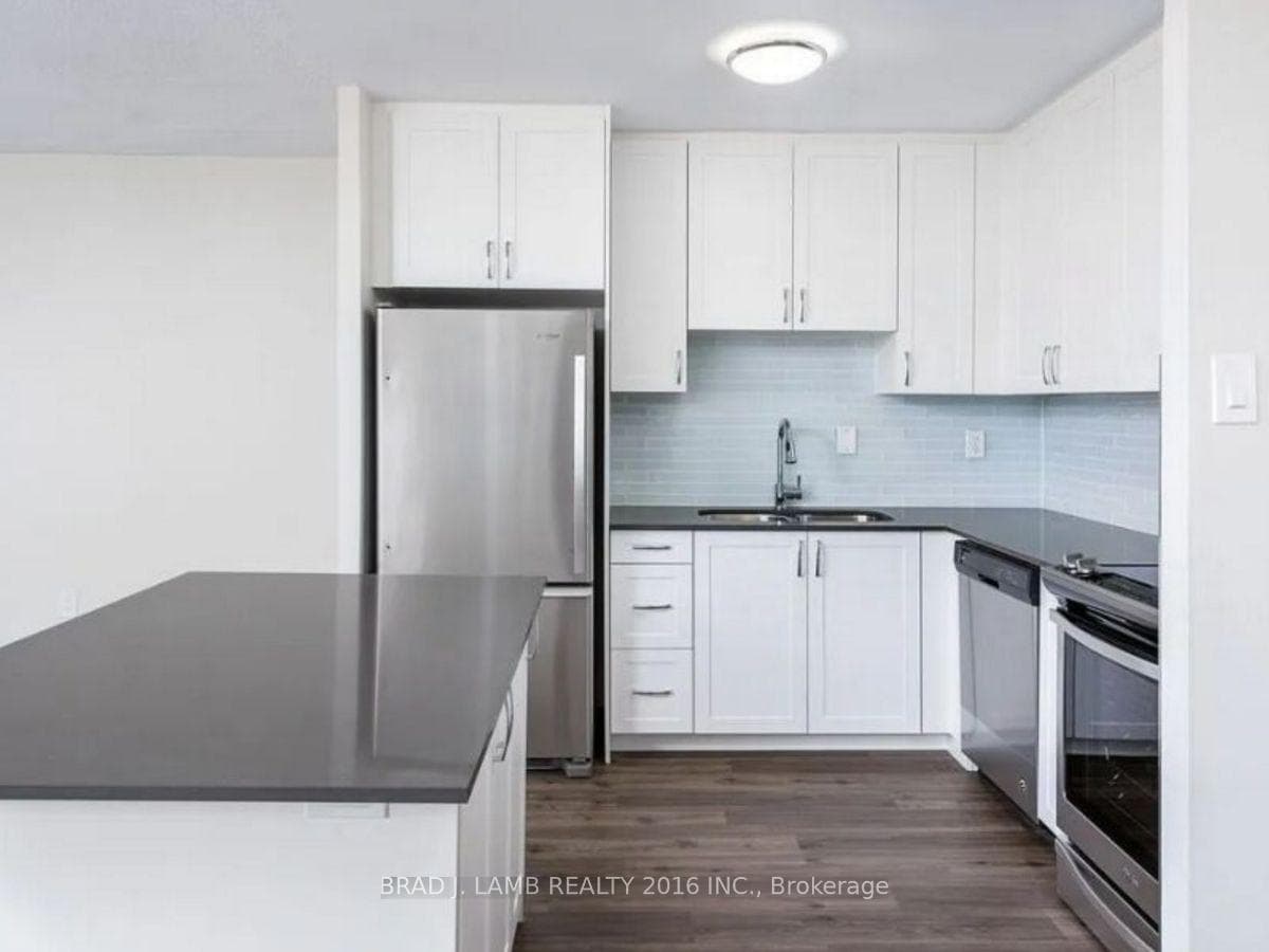 3045 Queen Frederica Drive Unit 803 photo 5