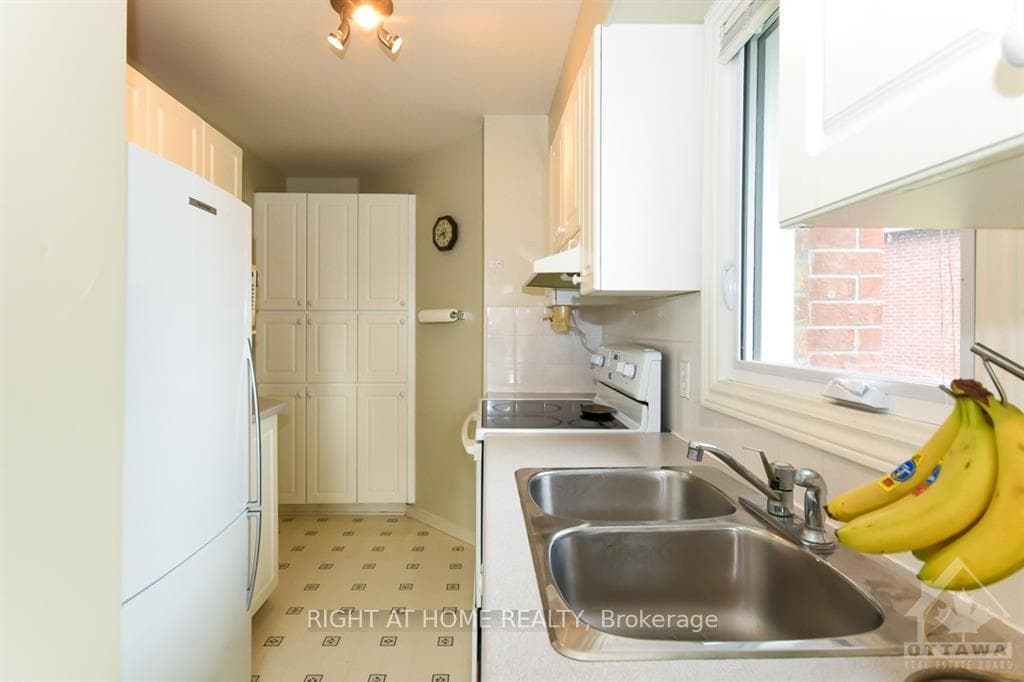 1100 GABLEFIELD PRIVATE N/A Unit 24 photo 6