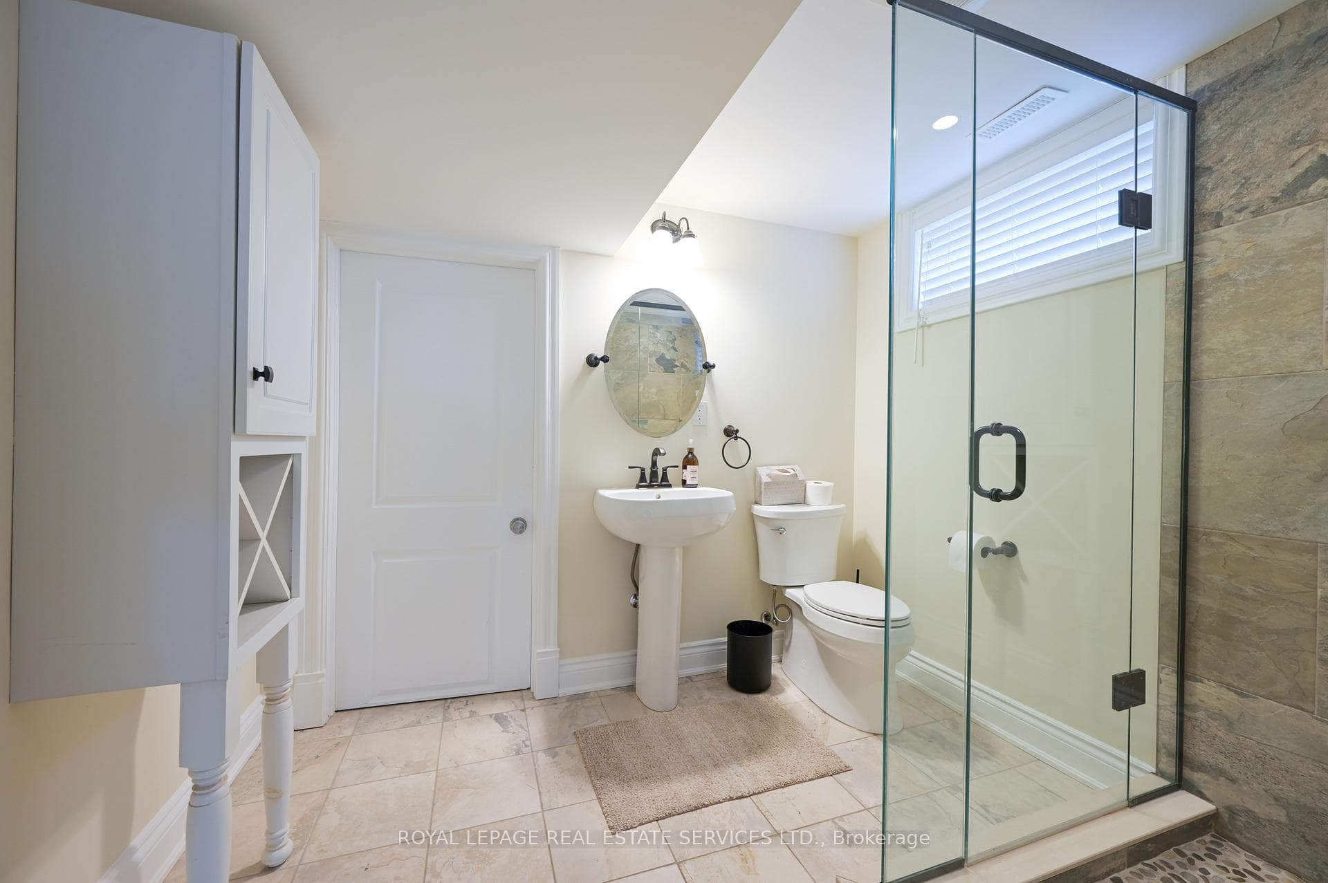 157 Westdale Road photo 32
