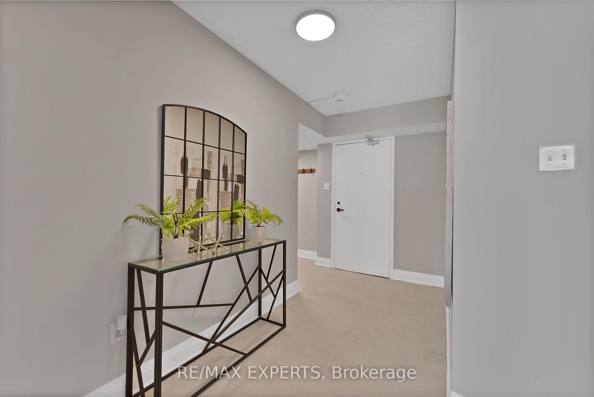 45 Carlton Street Unit 1114 photo 10