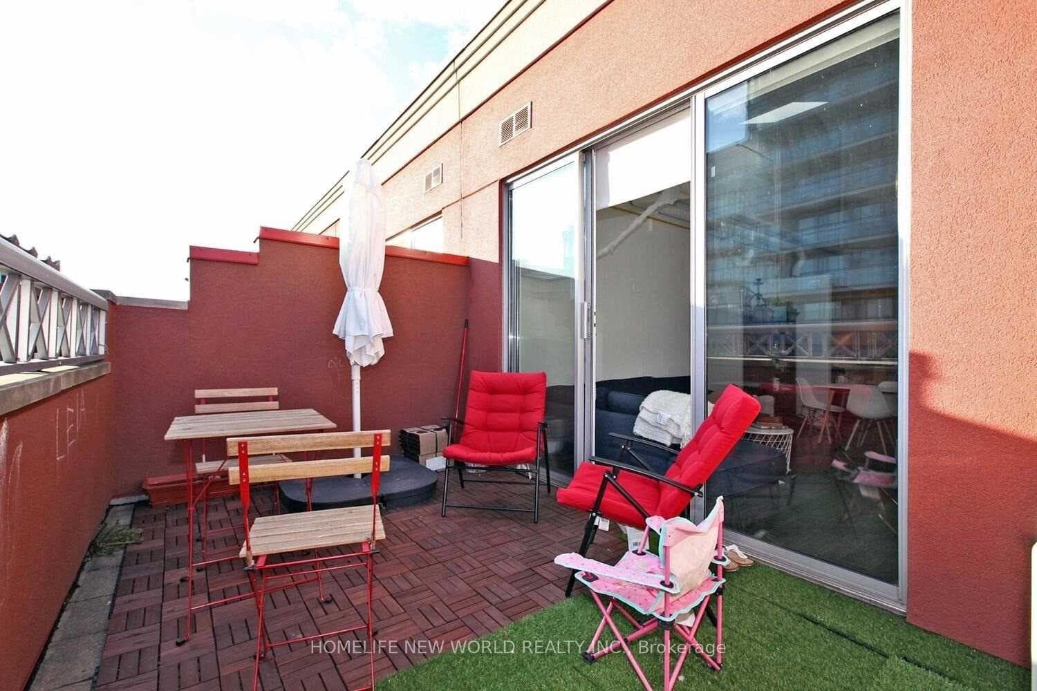766 King Street Unit 404 photo 17