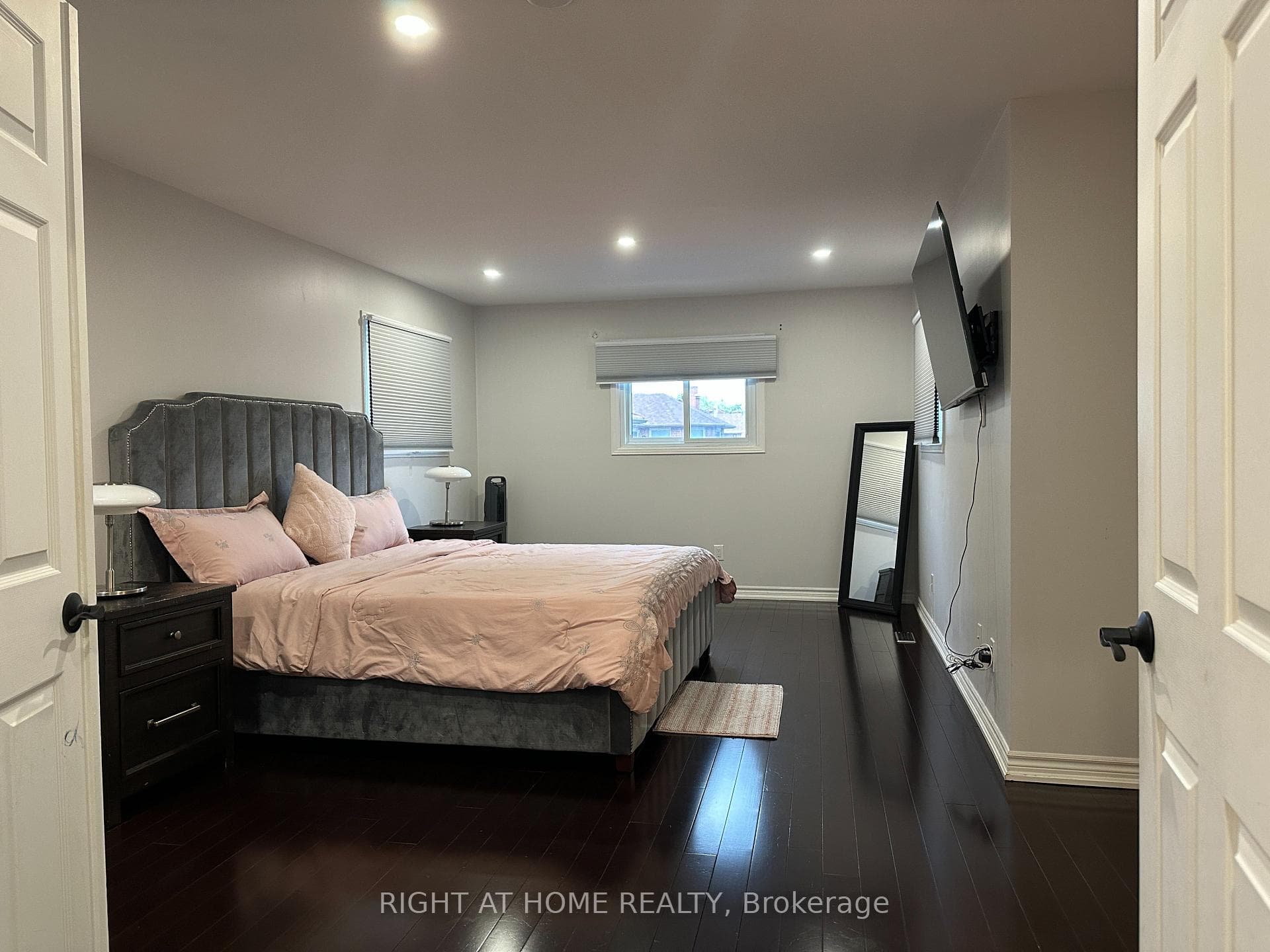 4131 Loyalist Drive Unit (Upper) photo 25