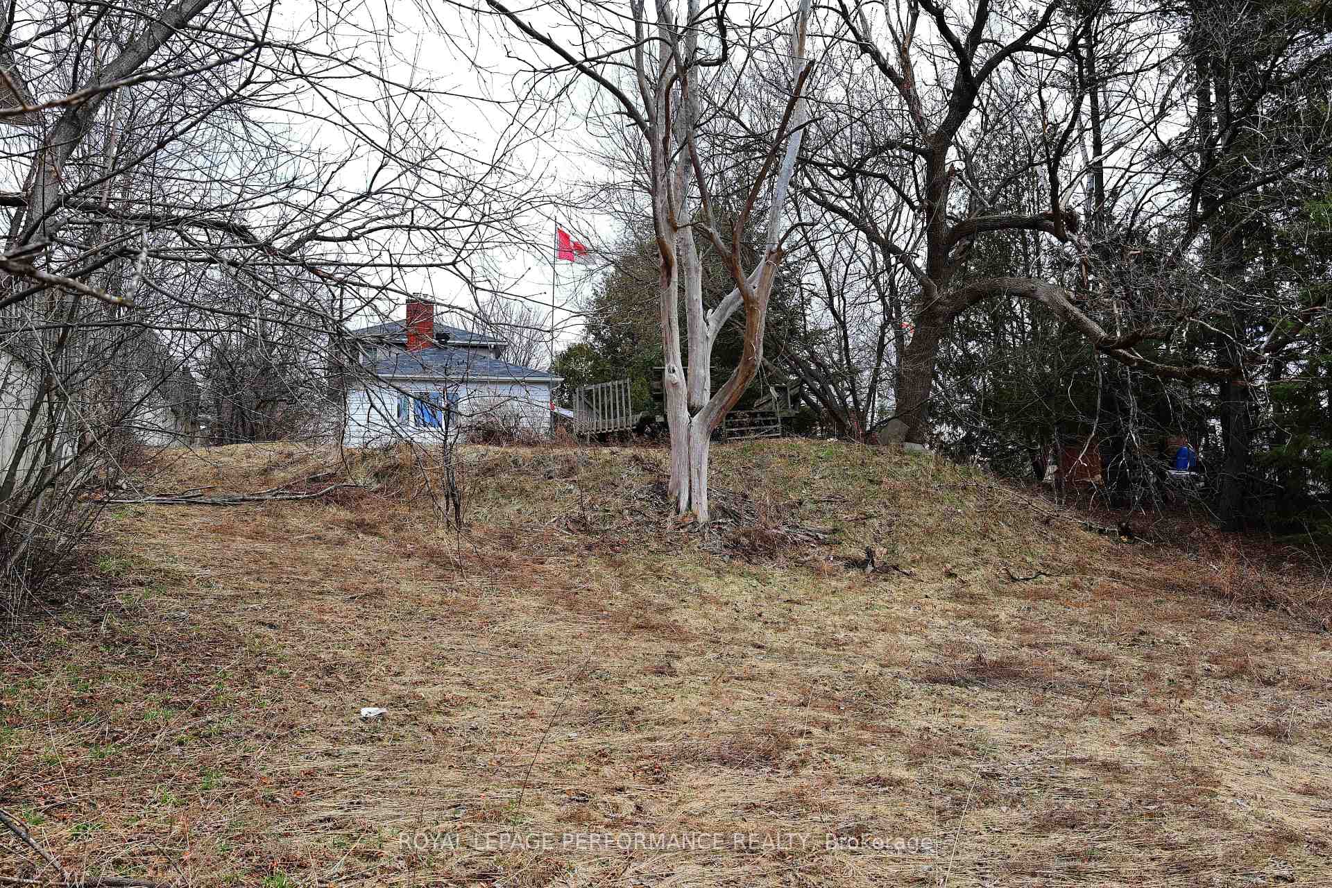 2478 Cleroux Crescent photo 5