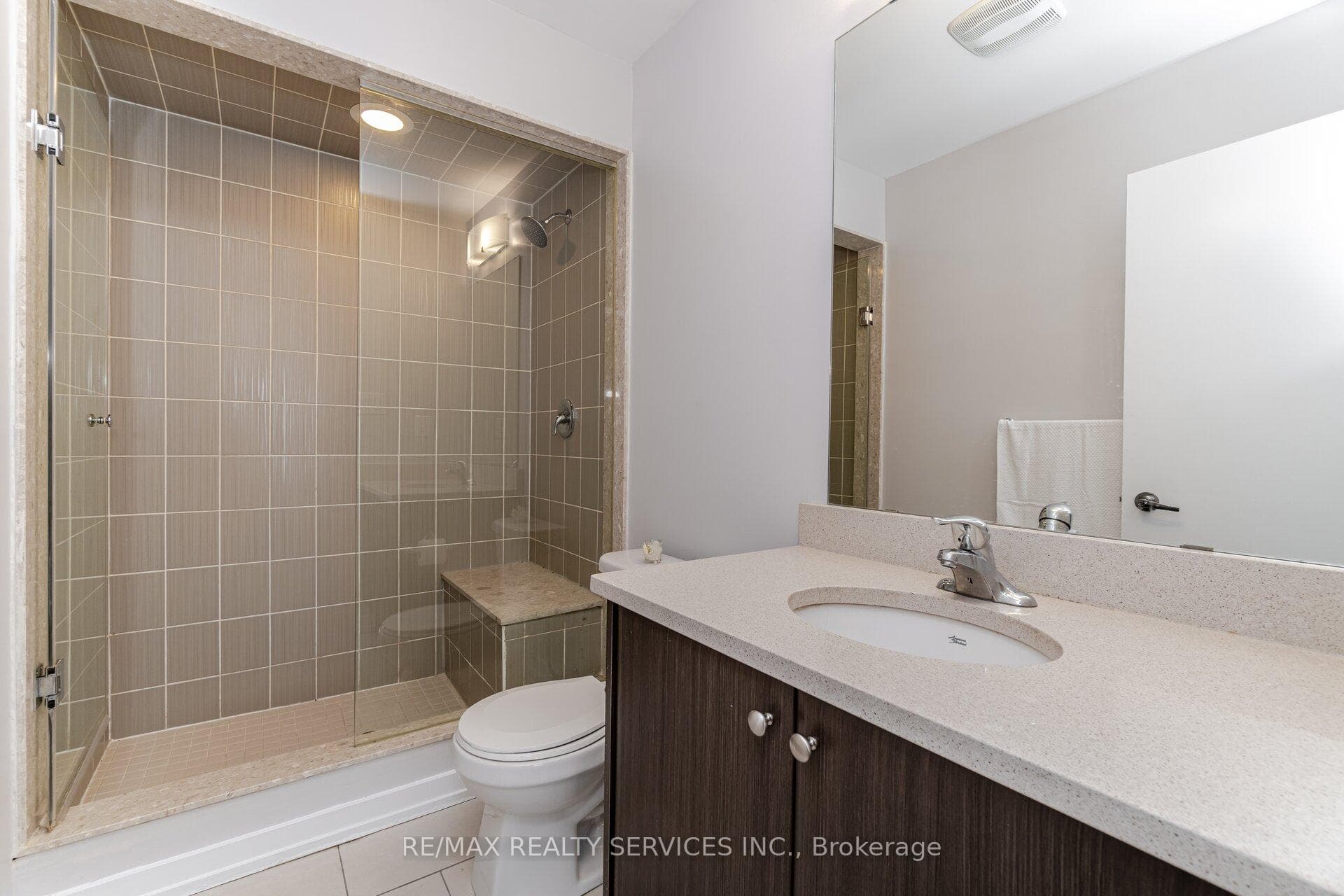 57 Golden Spring Drive photo 38