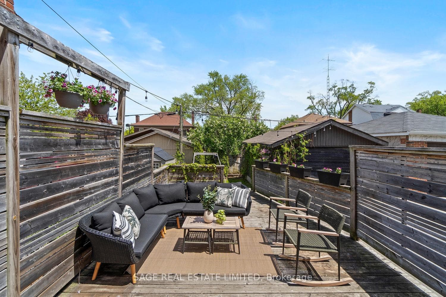 115 Westmount Avenue photo 47
