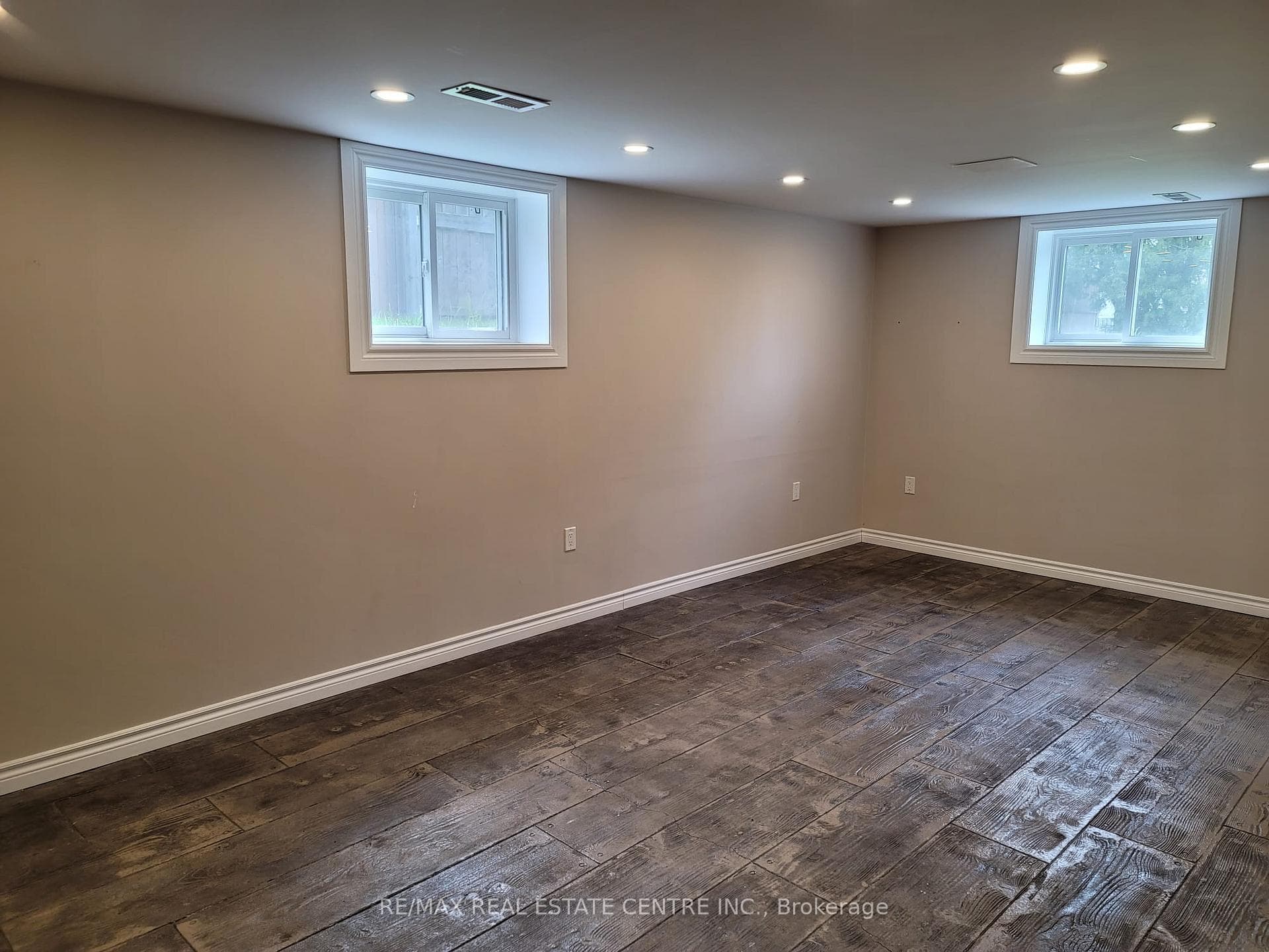 16 Linden Avenue photo 10