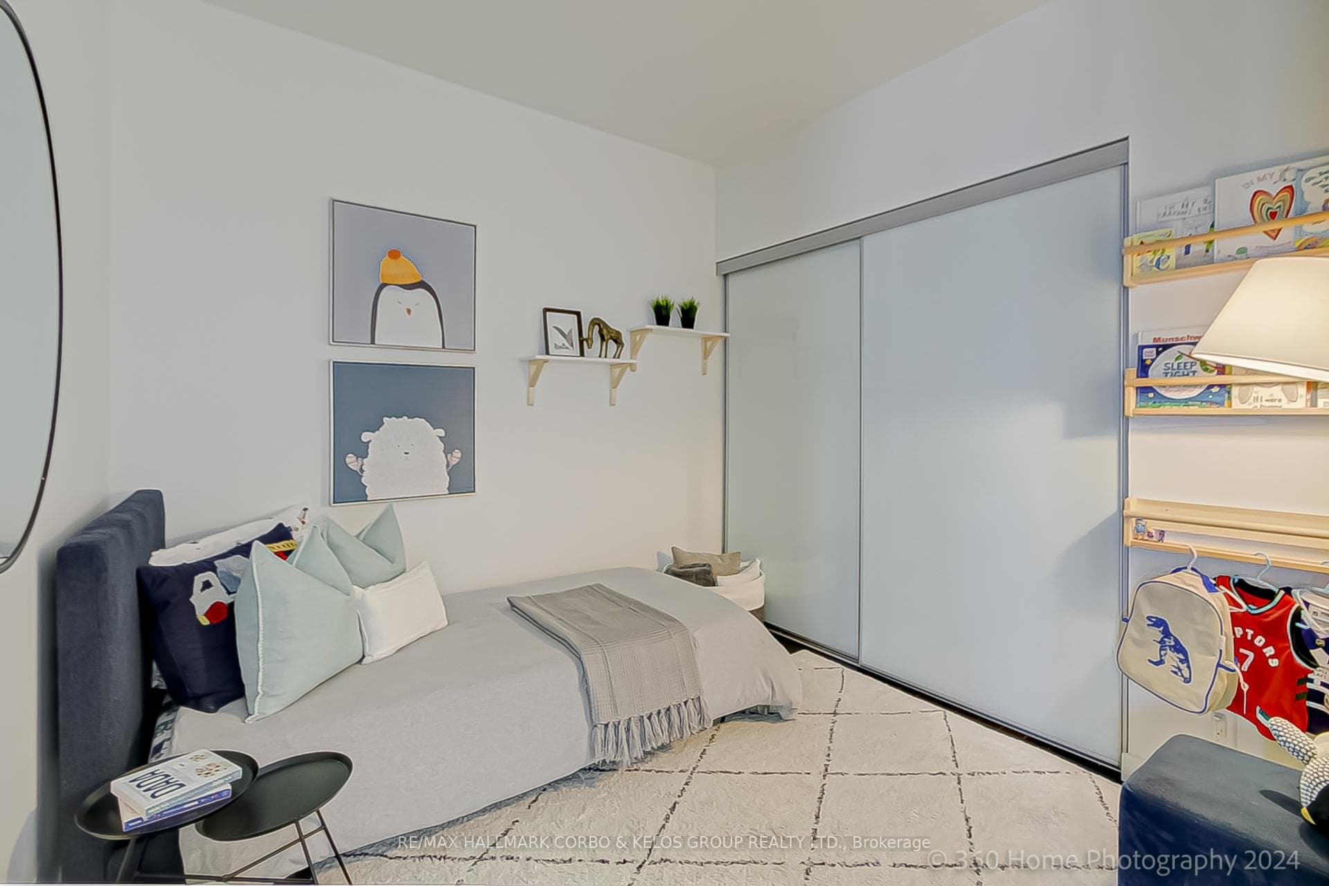 390 cherry Street Unit 2807 photo 17