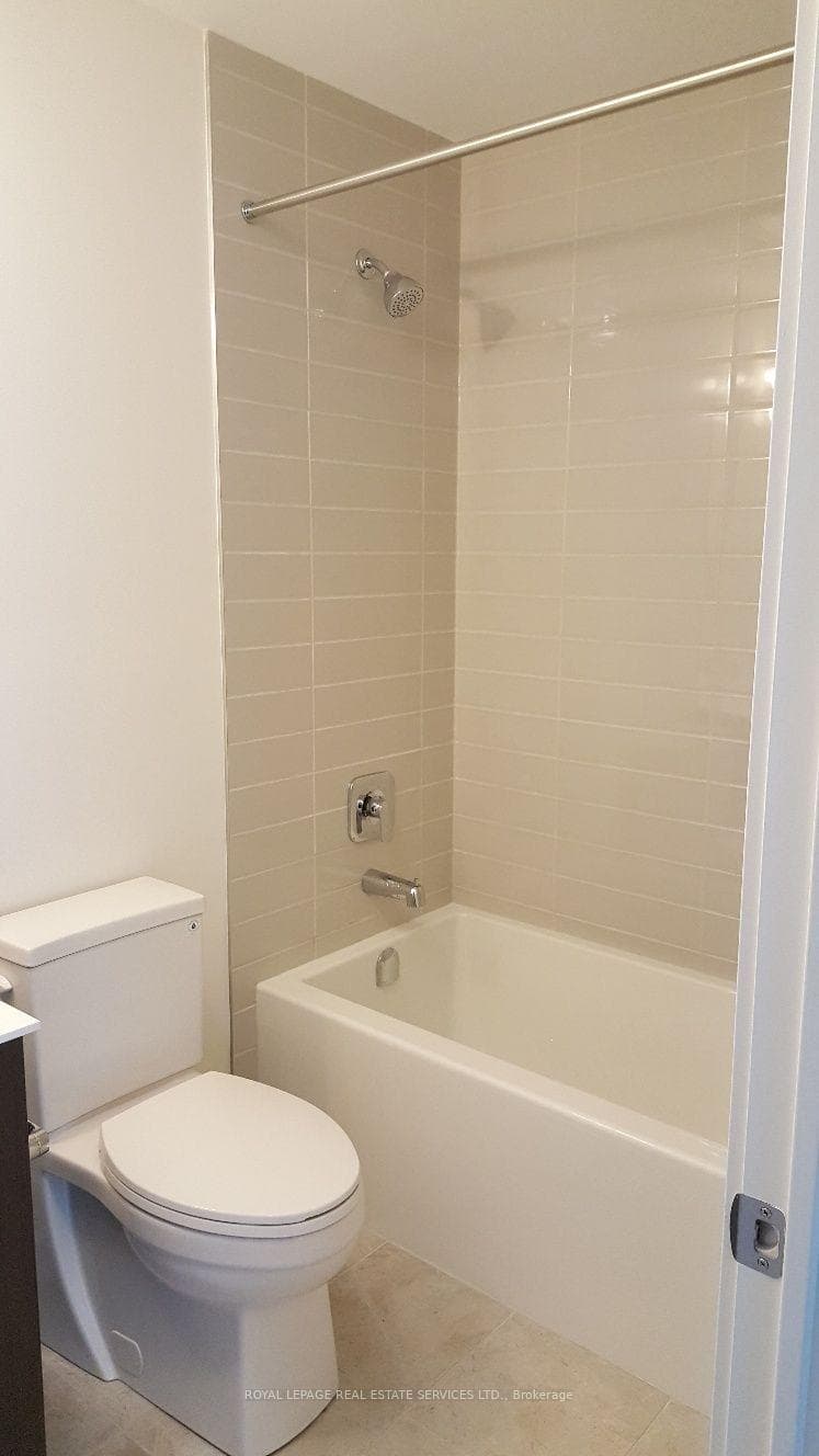 168 Sabina Drive Unit 319 photo 16