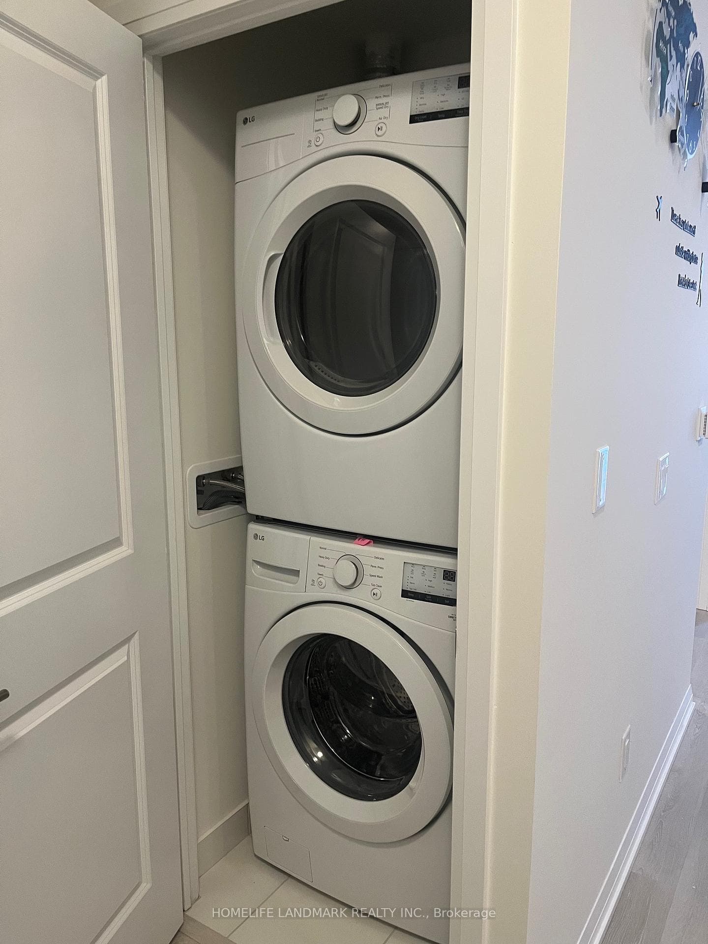 3260 Sheppard Avenue Unit 908 photo 10