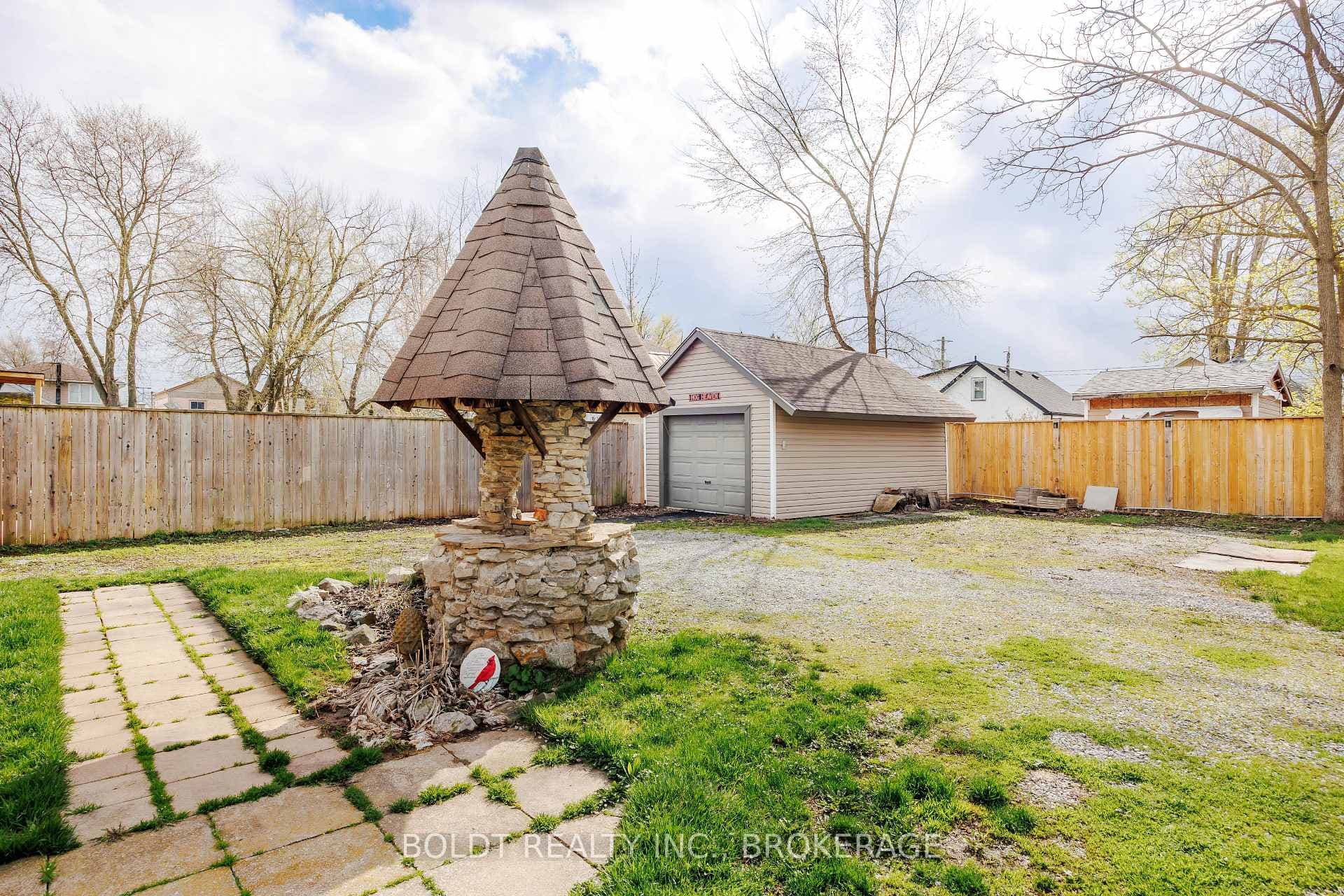 19 Patricia Avenue photo 19