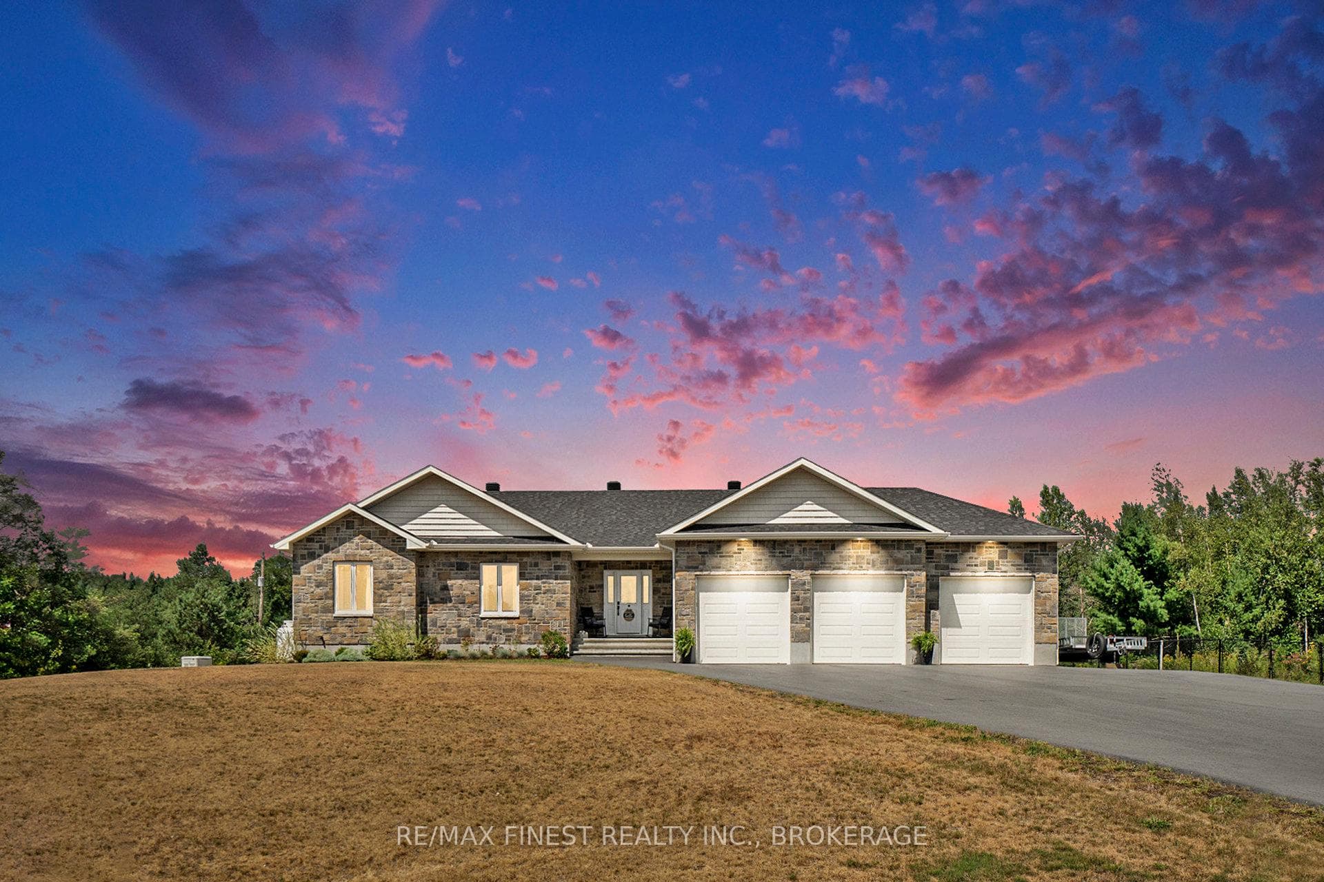 10541 Wylie Way photo 1