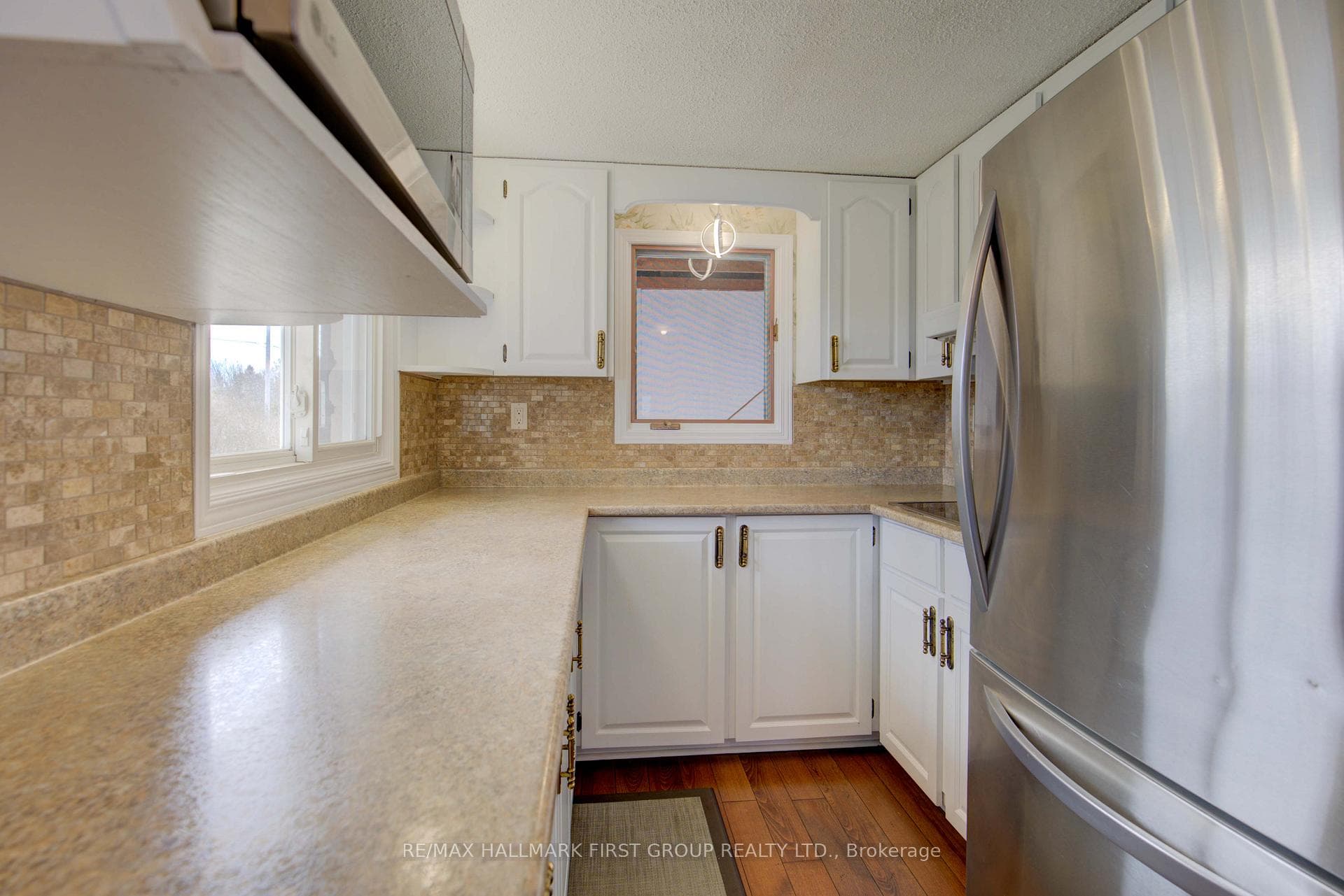 3958 Petworth Road photo 8