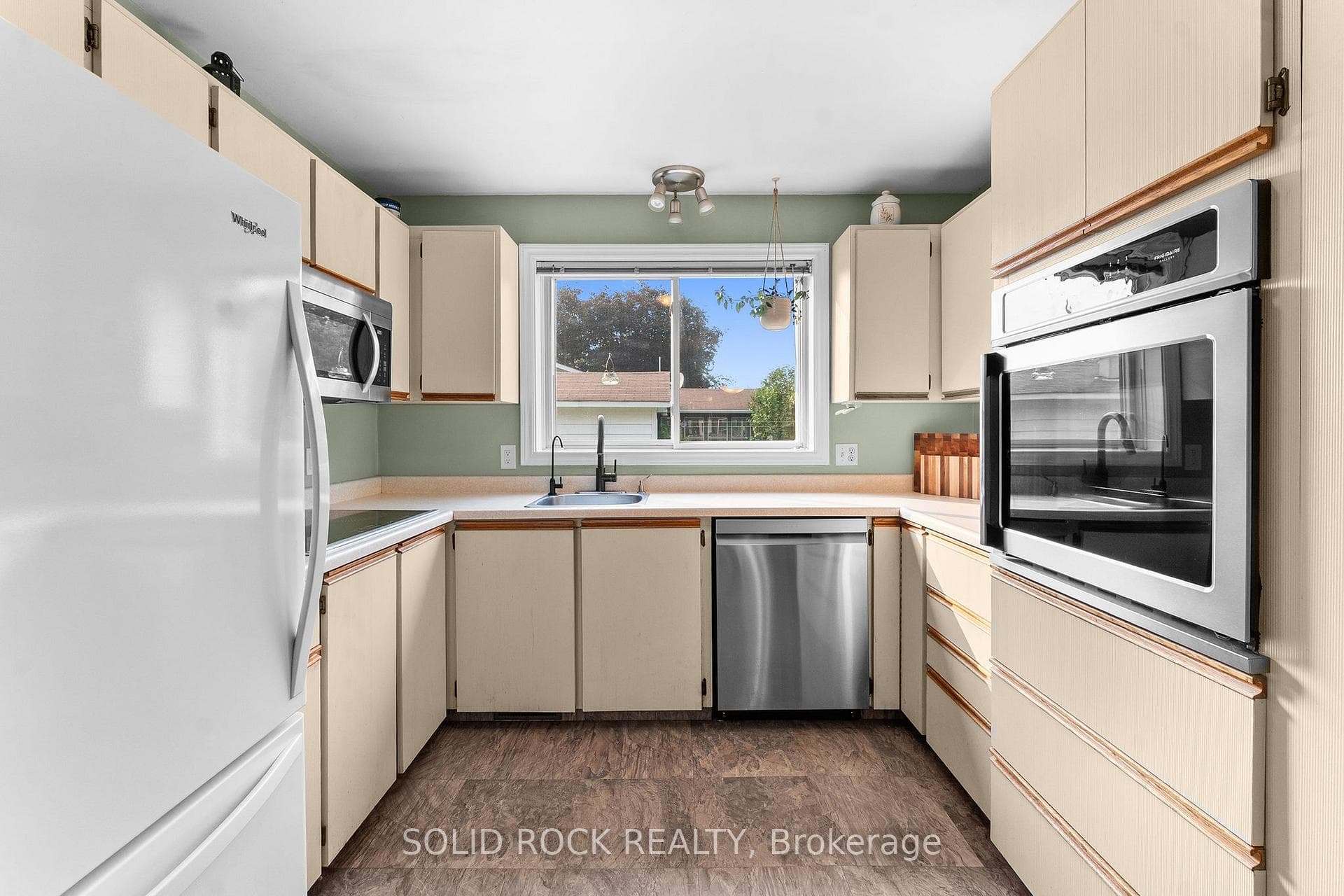112 Kedey Street photo 5