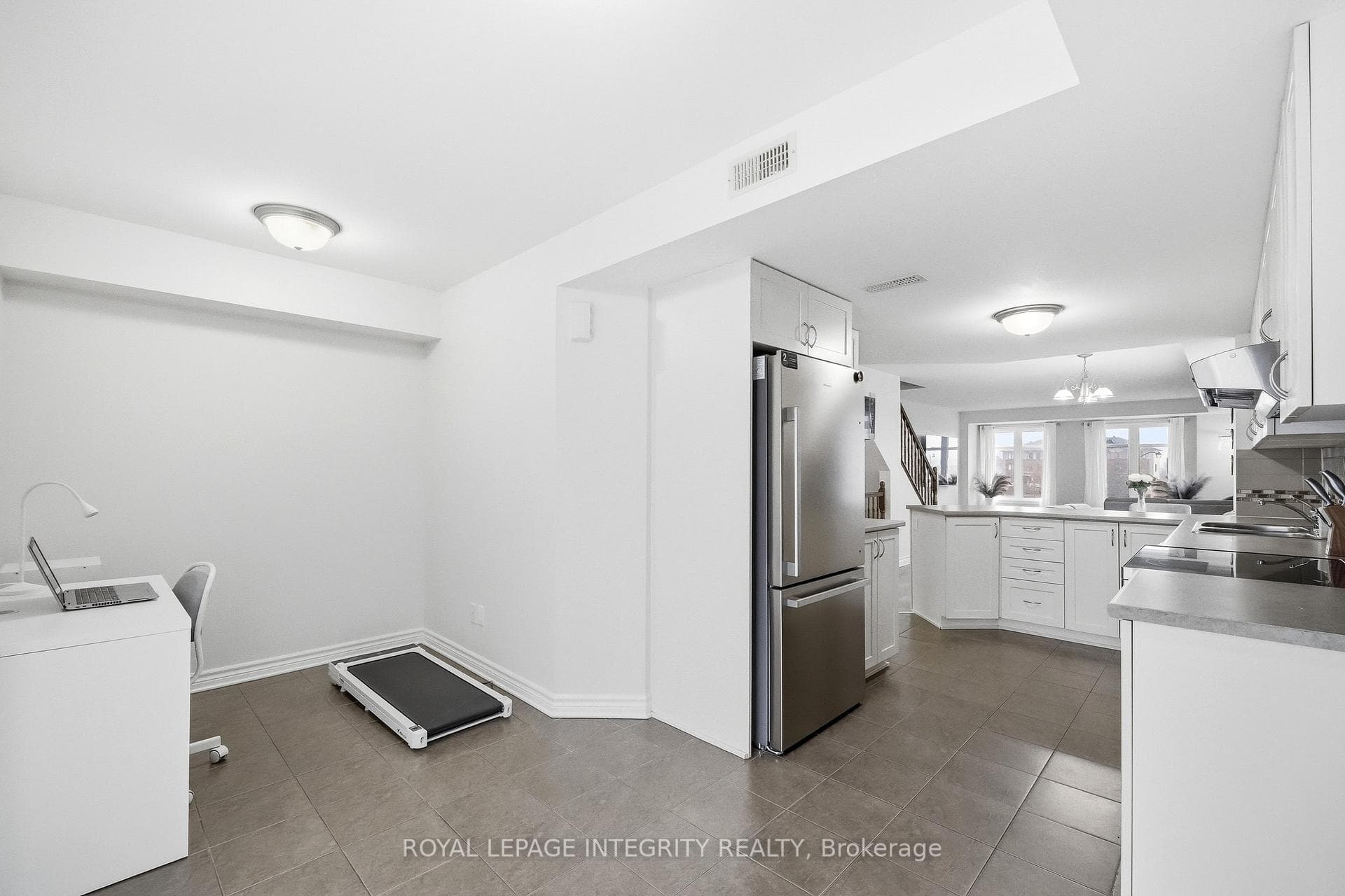 2341 Esprit Drive photo 11