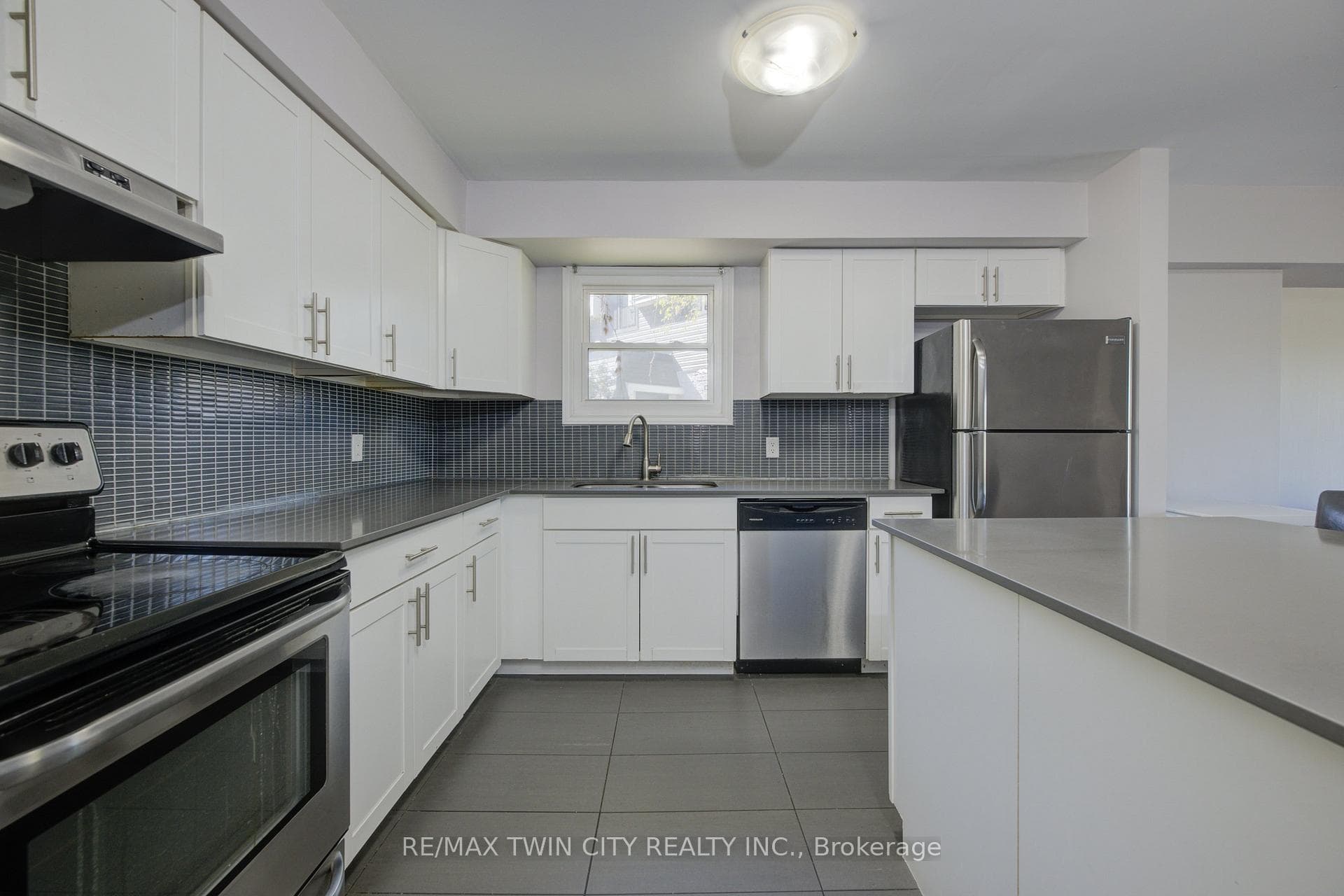 511 Quiet Place Unit 1 photo 6