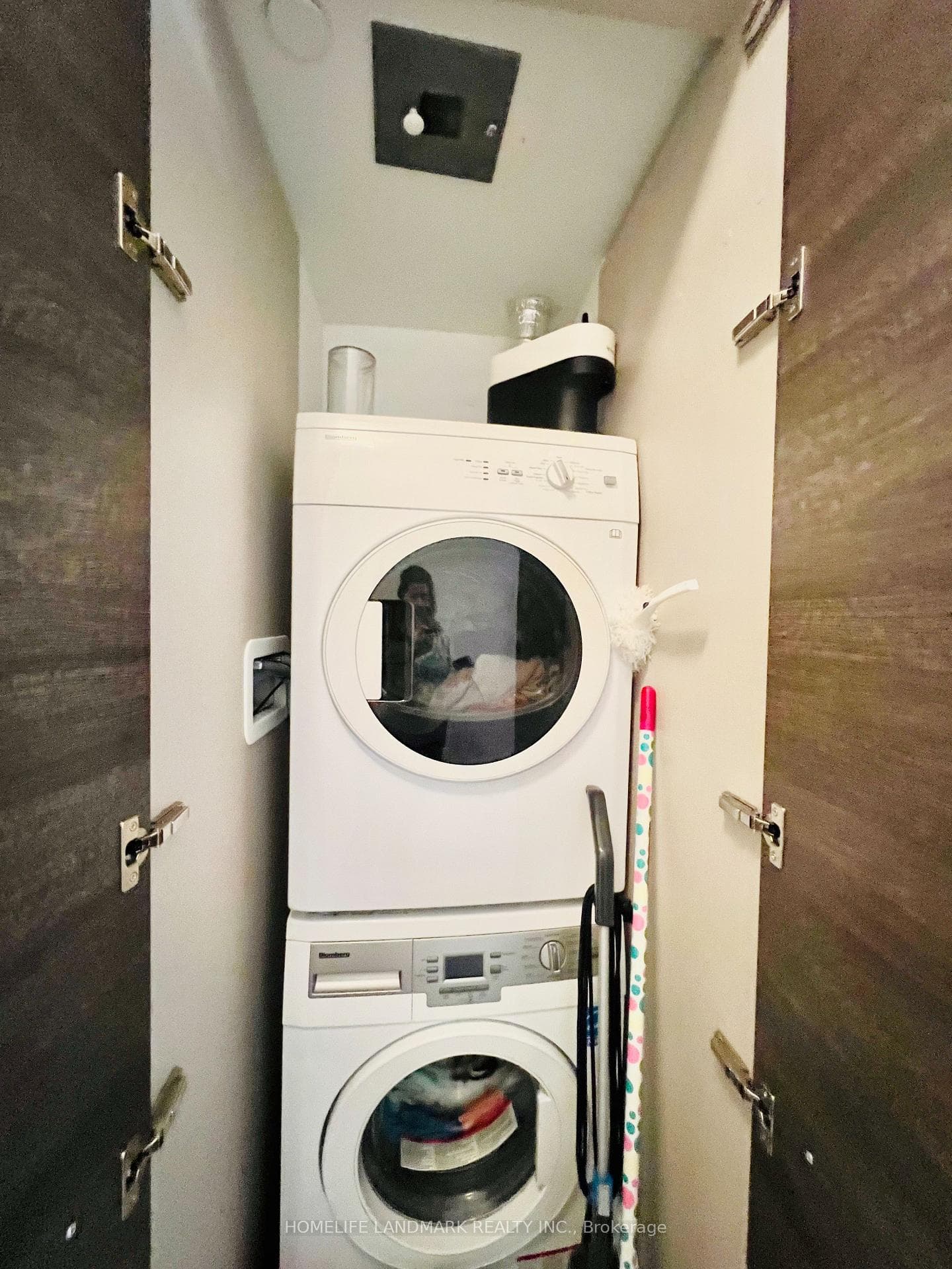 28 Wellesley Street Unit 1106 photo 14