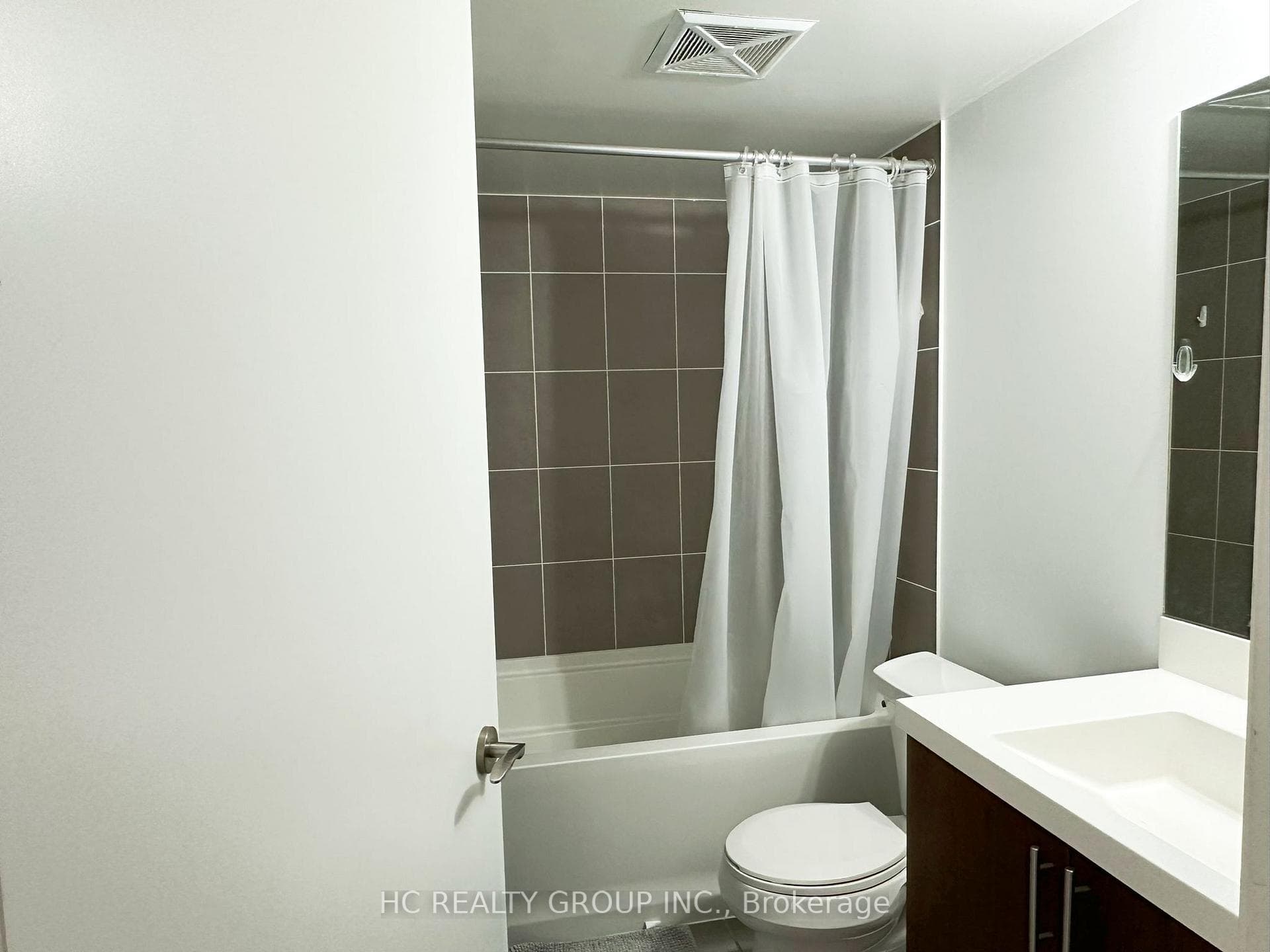 830 Lawrence Avenue Unit 2309 photo 14