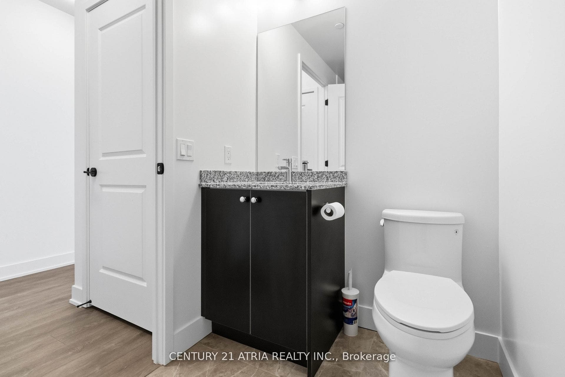 2343 Khalsa Gate Unit PH811 photo 31