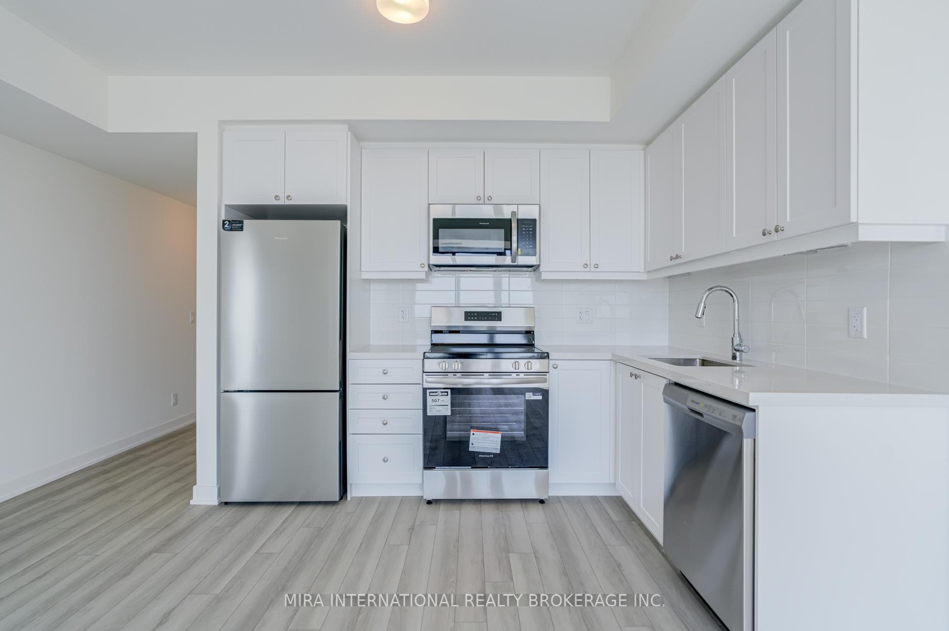 51 Clarington Boulevard Unit 1202 photo 6