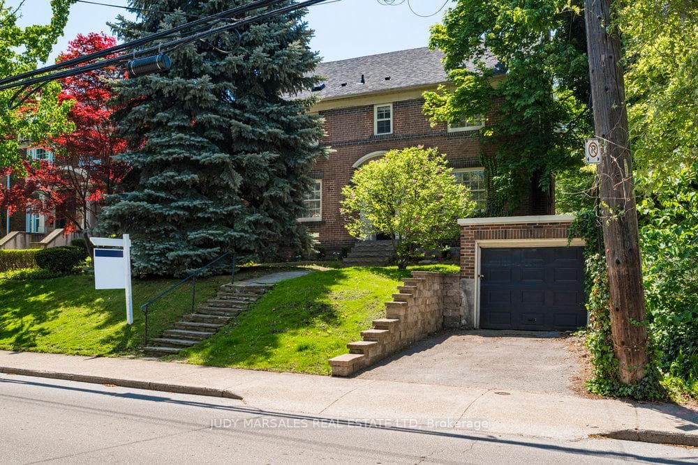 167 Aberdeen Avenue photo 2