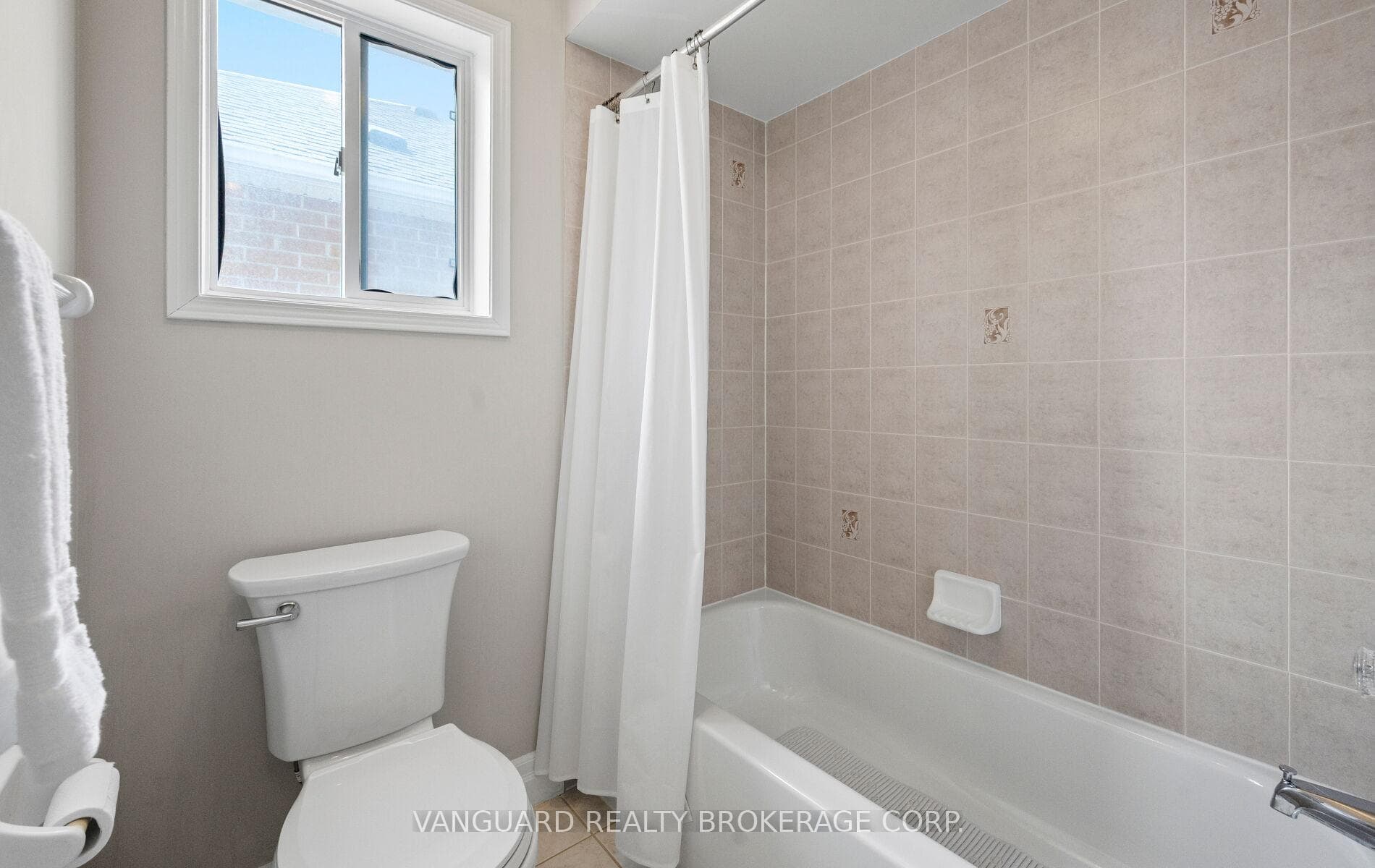 22 Monteith Crescent photo 33