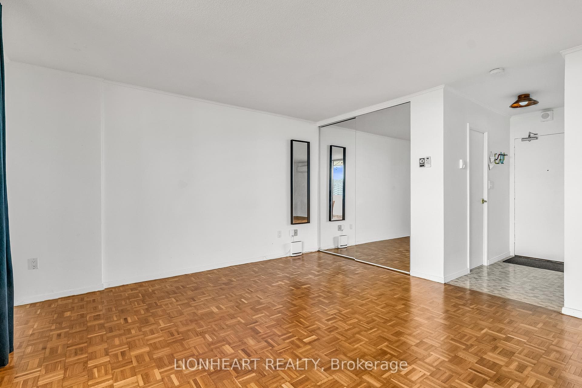40 Homewood Avenue Unit 2608 photo 29