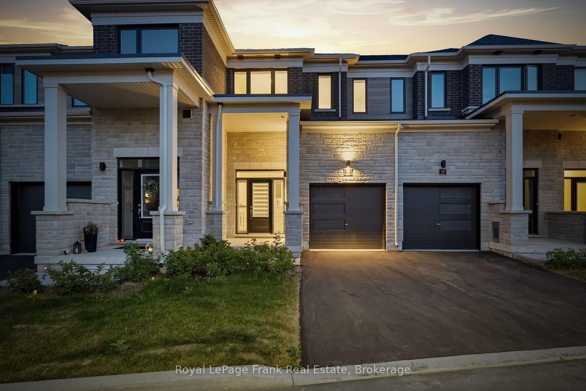 46 Hickey Lane photo 4