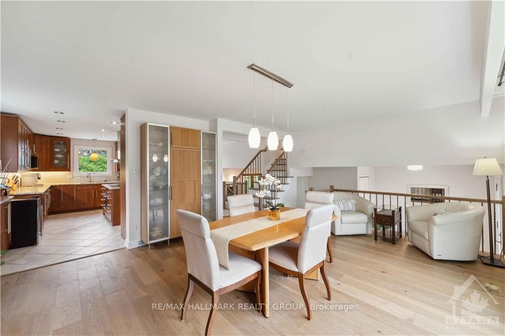 42 RIDGEBURN Gate photo 10