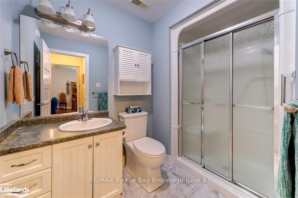 38 CLOVER Crescent photo 28