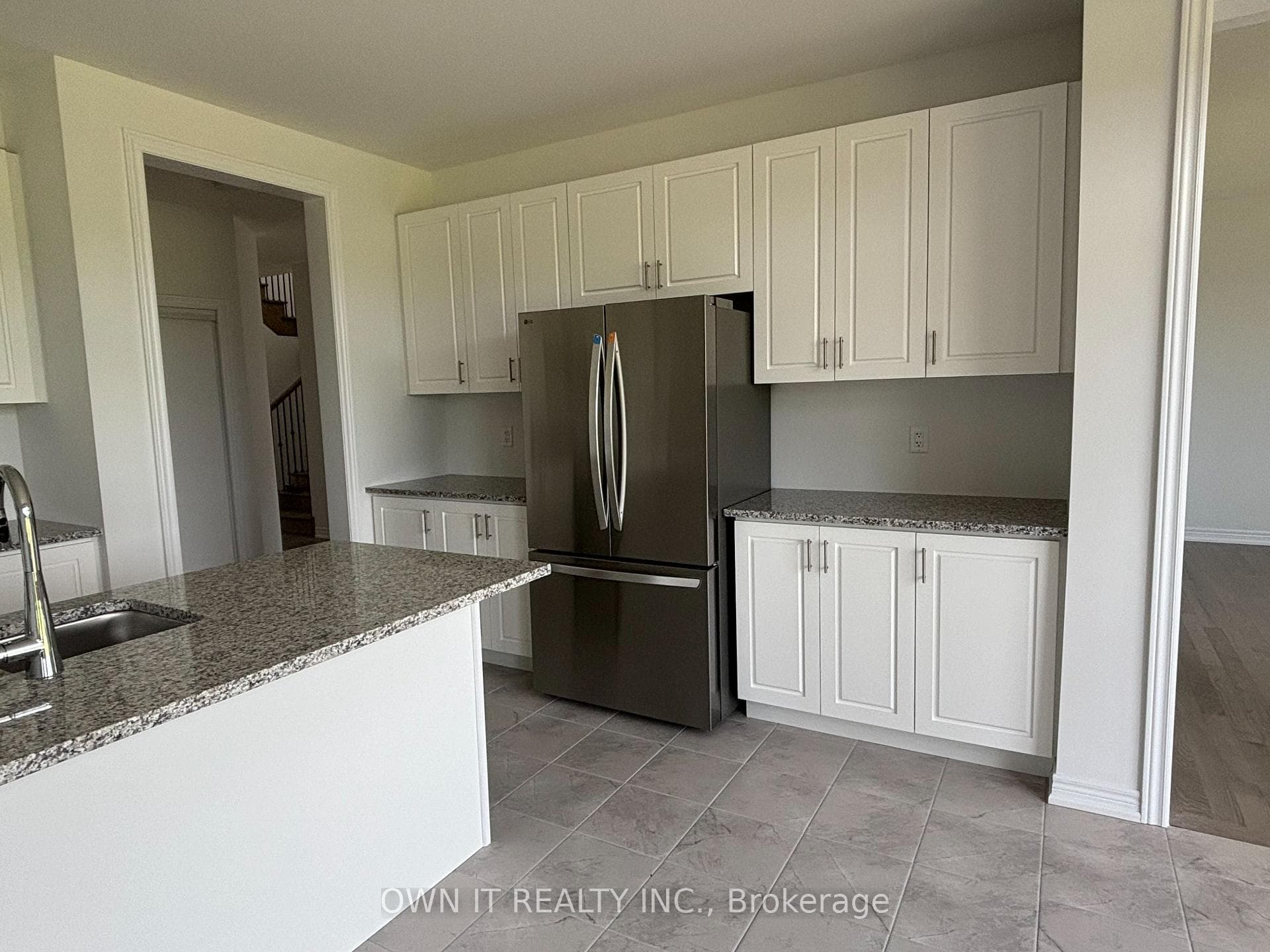 142 Thicketwood Avenue photo 10