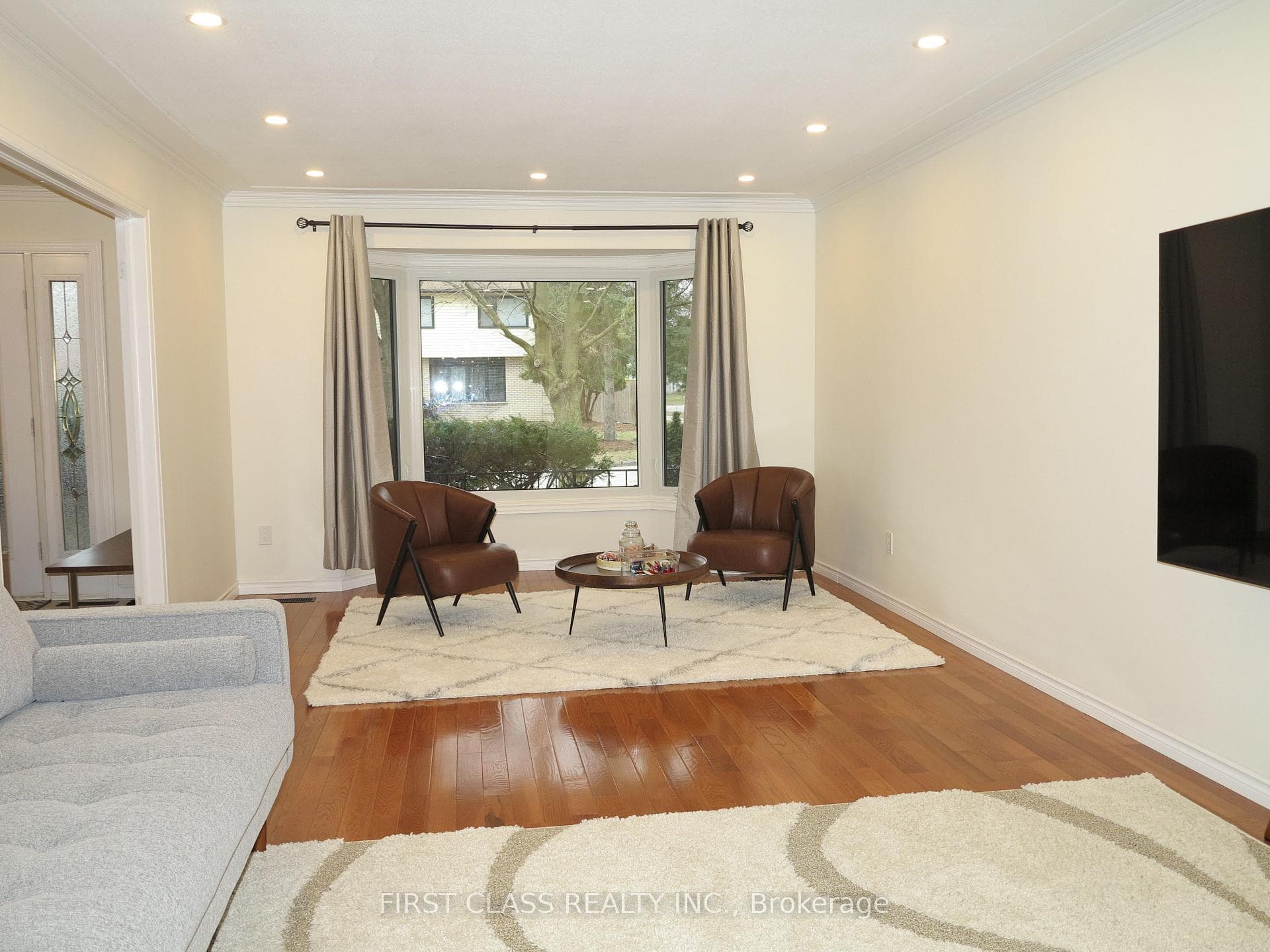 4 Meridene Crescent photo 6