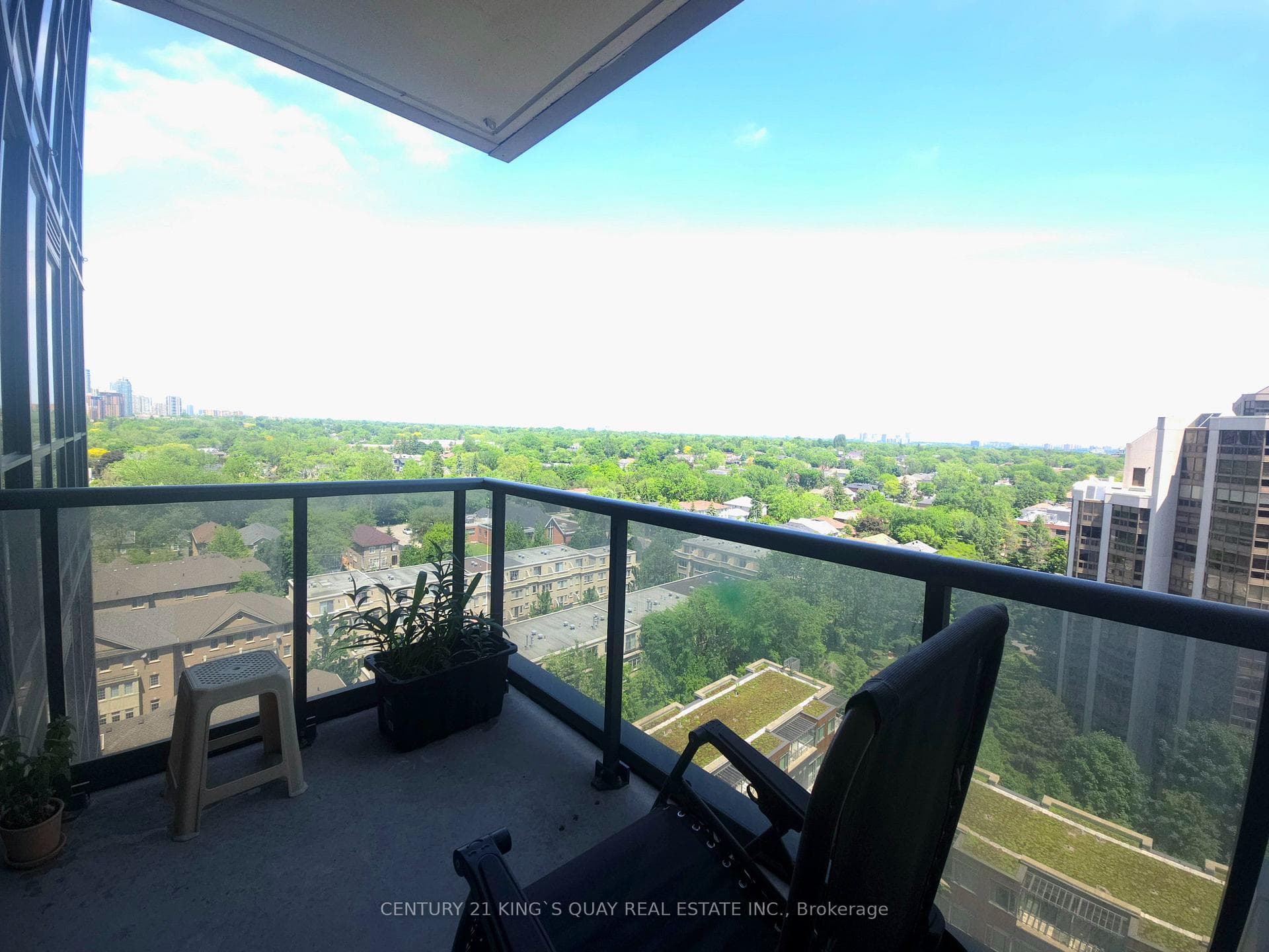88 Sheppard Avenue Unit 1410 photo 18