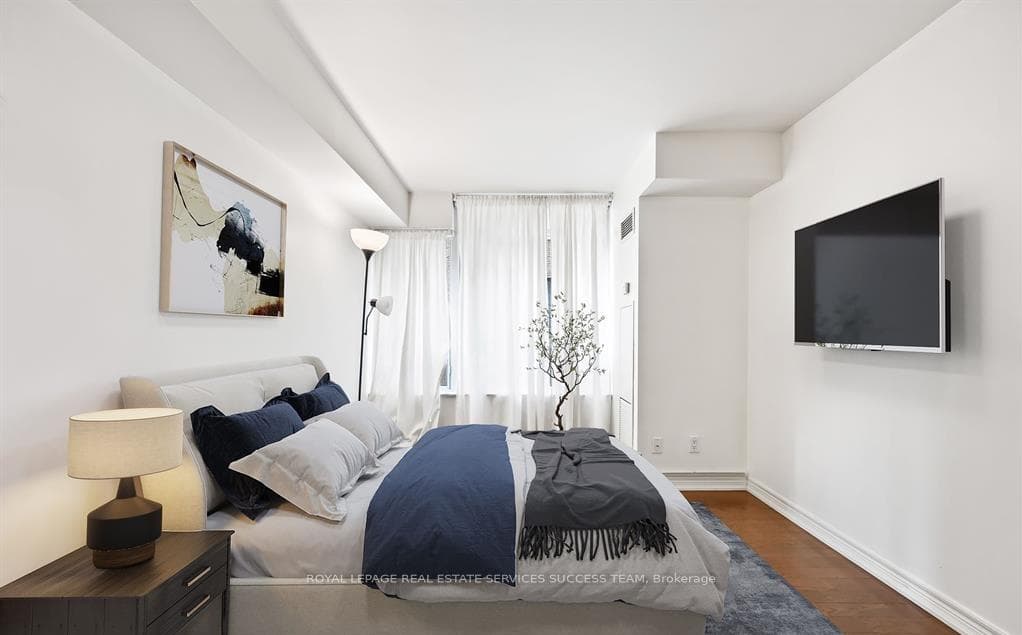 60 St Clair Avenue Unit 201 photo 11