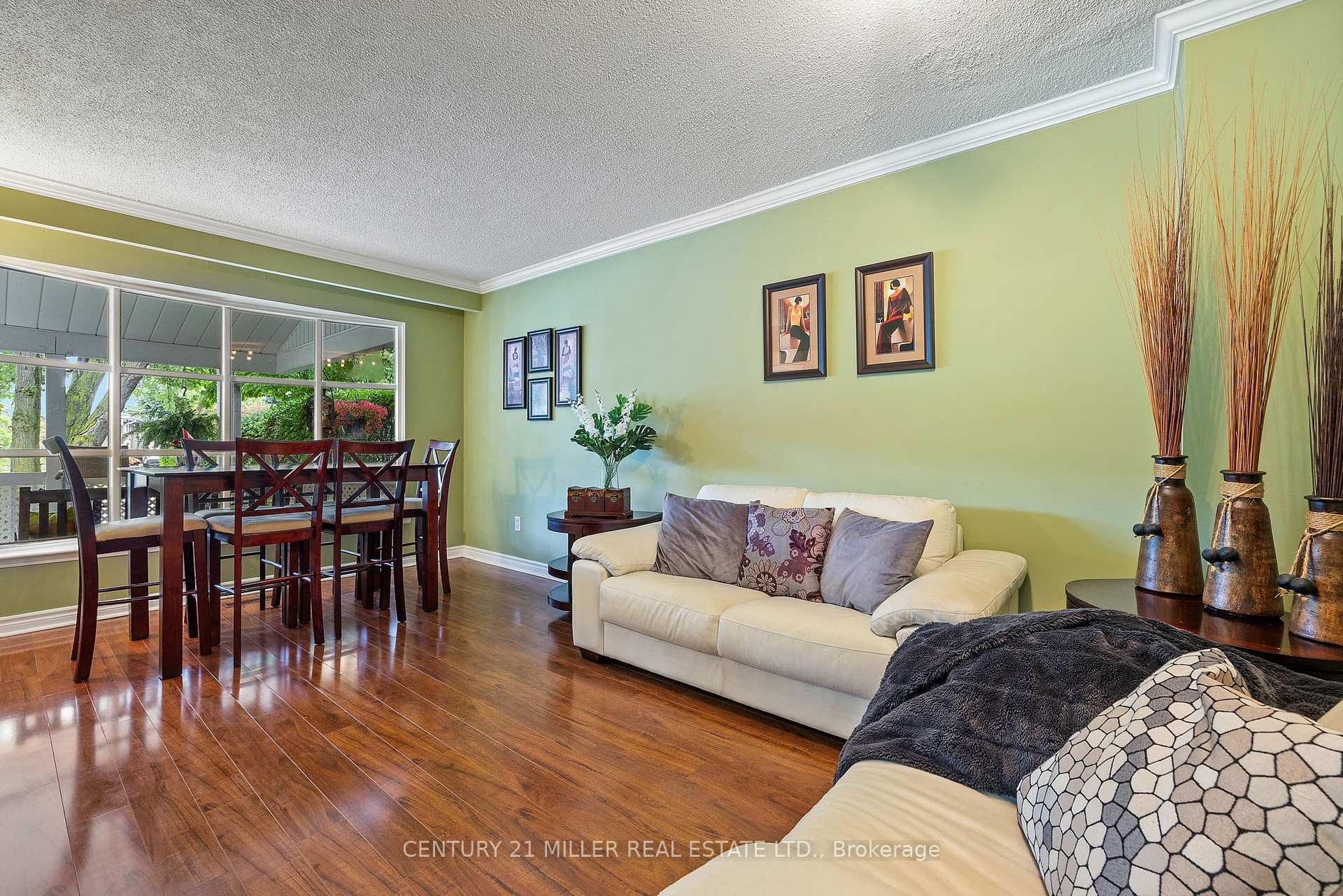 40 Greenwood Crescent photo 7