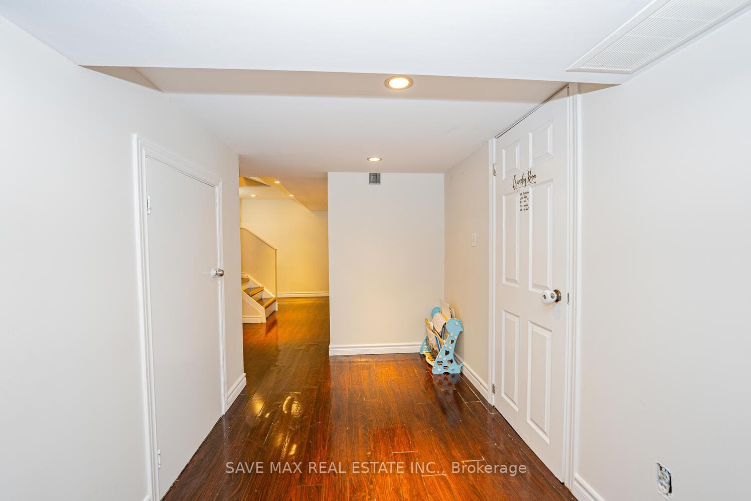 101 Alford Crescent photo 37