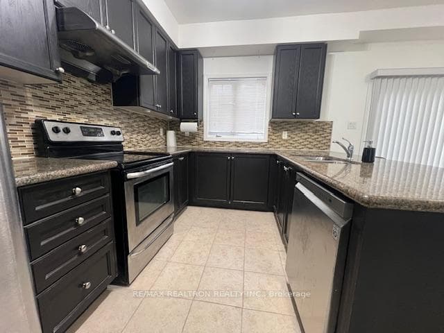 159 Andona Crescent photo 11