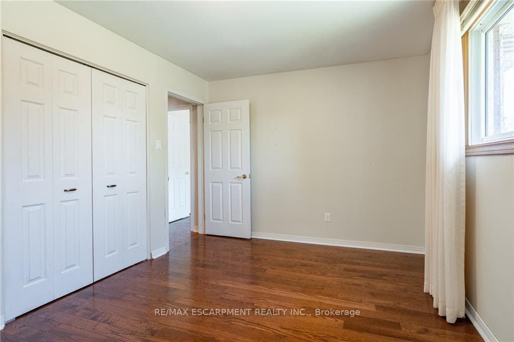 100 Bonaventure Drive photo 20