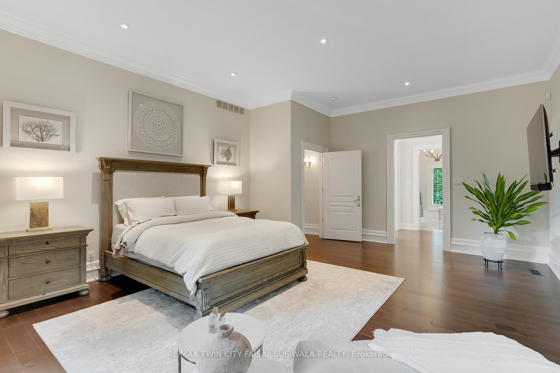 101 Deerpath Road photo 37